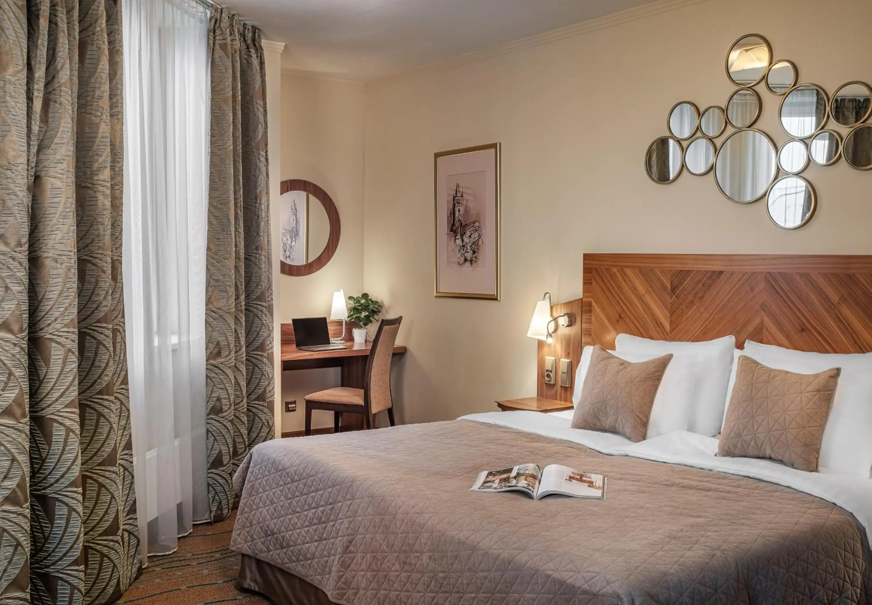 Studio in Crown Palace Apartments by Adrez Studio in Crown Palace Apartments by Adrez