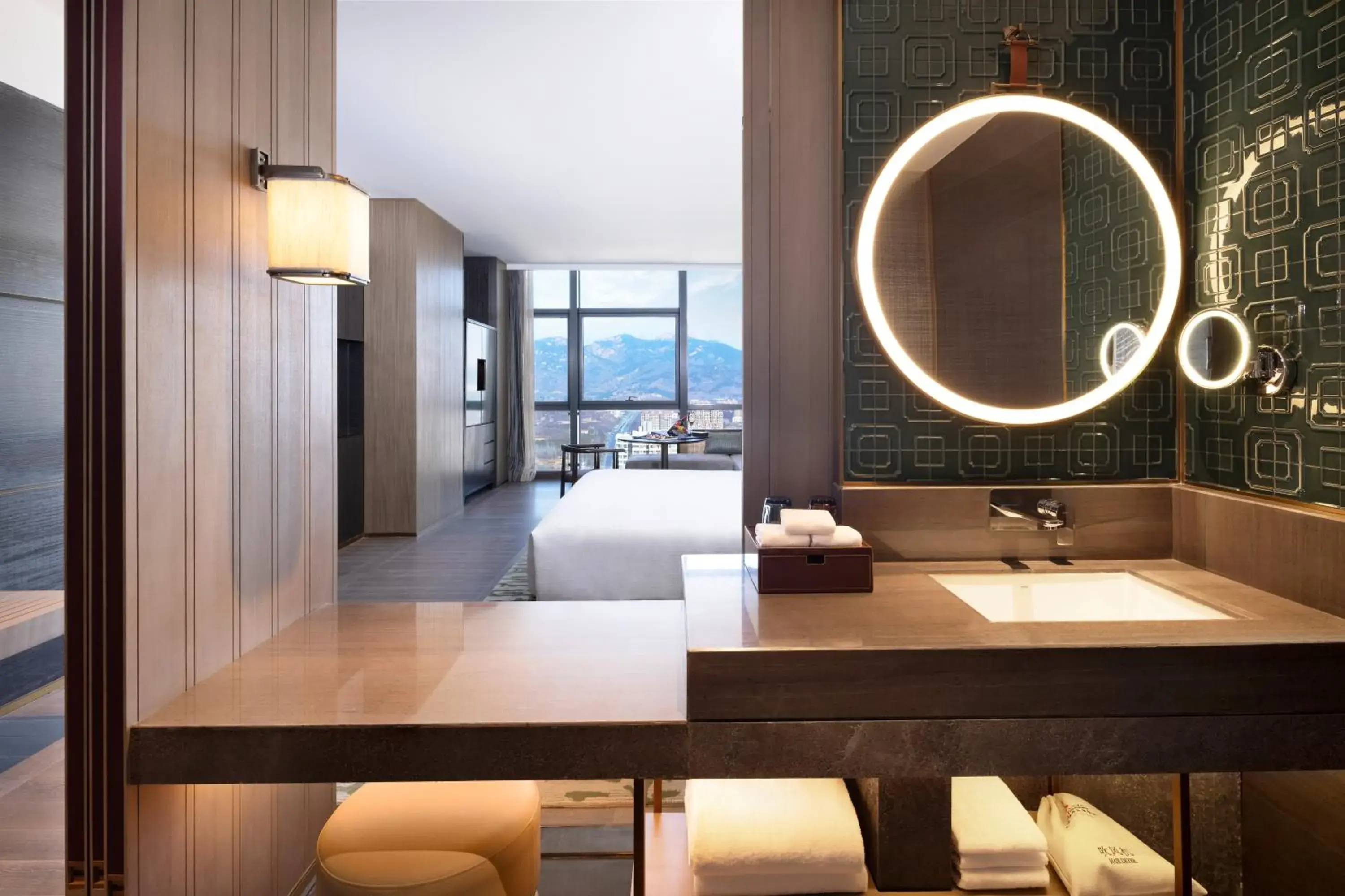 Executive Club Twin Room - Non-Smoking in HUALUXE Hotels and Resorts Qingdao Licang, an IHG Hotel Executive Club Twin Room - Non-Smoking in HUALUXE Hotels and Resorts Qingdao Licang, an IHG Hotel