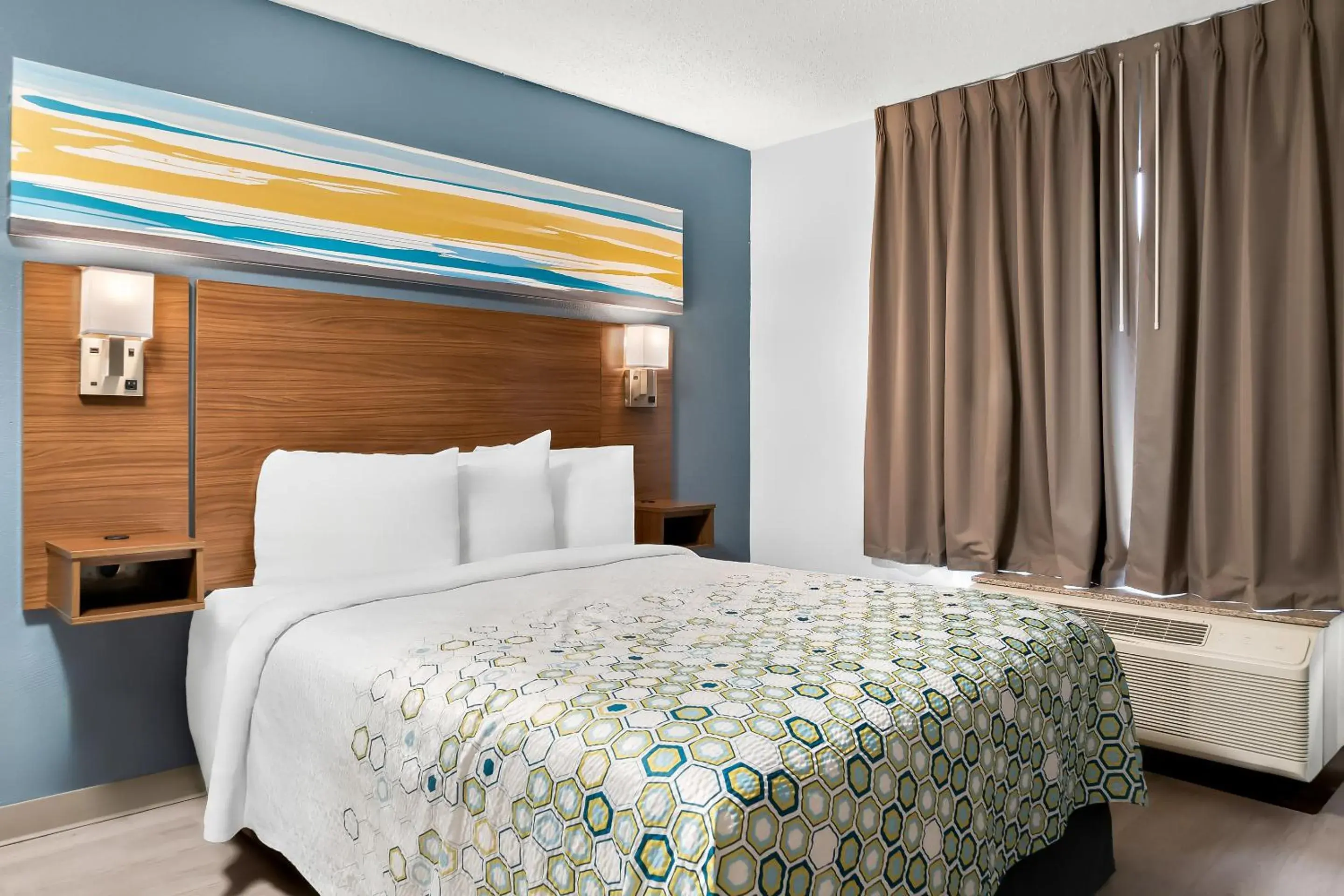 Studio Queen Room Disability Access Non-Smoking in HomeTowne Studios by Red Roof Auburn Hills Studio Queen Room Disability Access Non-Smoking in HomeTowne Studios by Red Roof Auburn Hills