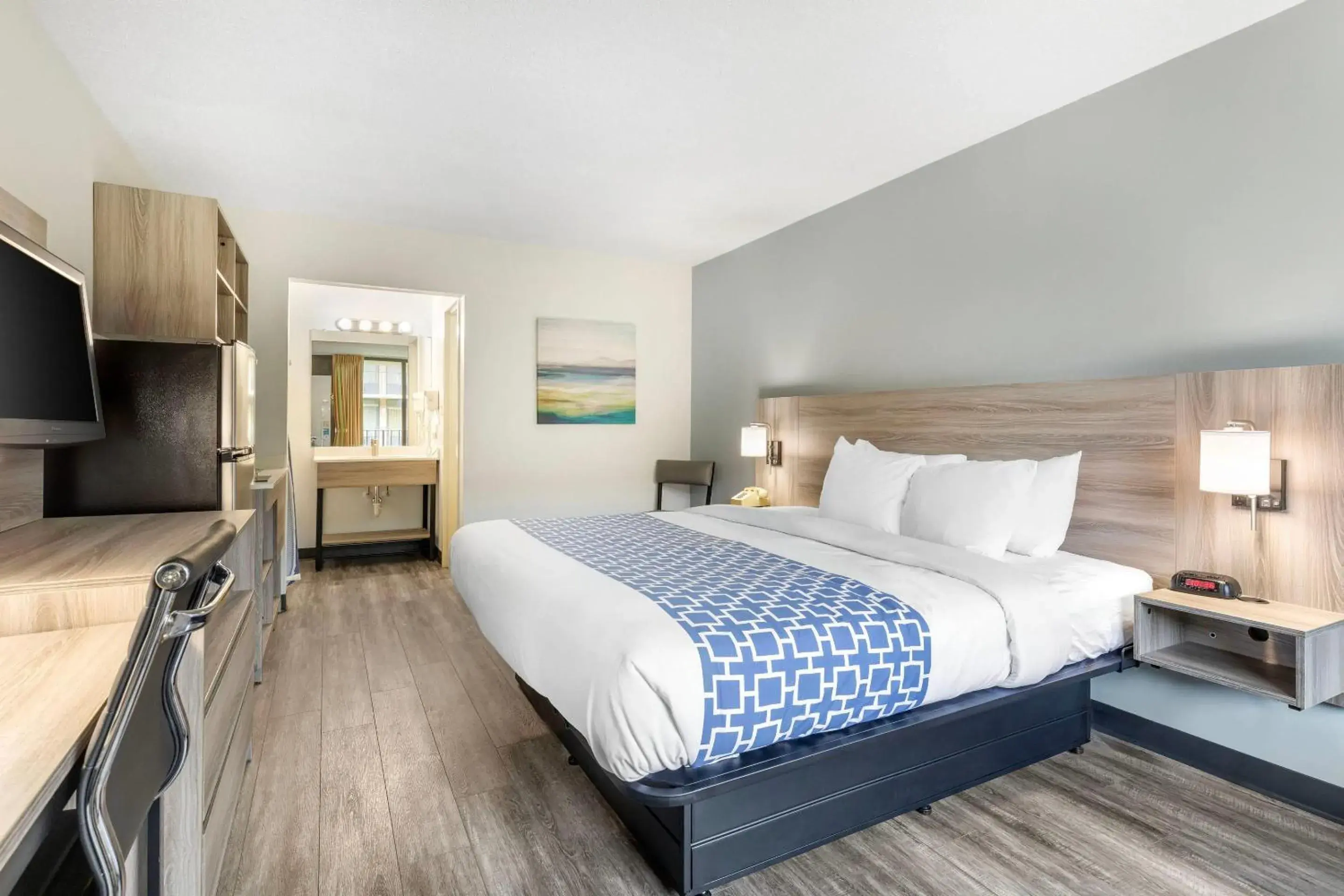 Efficiency King Room - Non Smoking/Exterior Hall in Suburban Studios Tysons Corner Efficiency King Room - Non Smoking/Exterior Hall in Suburban Studios Tysons Corner