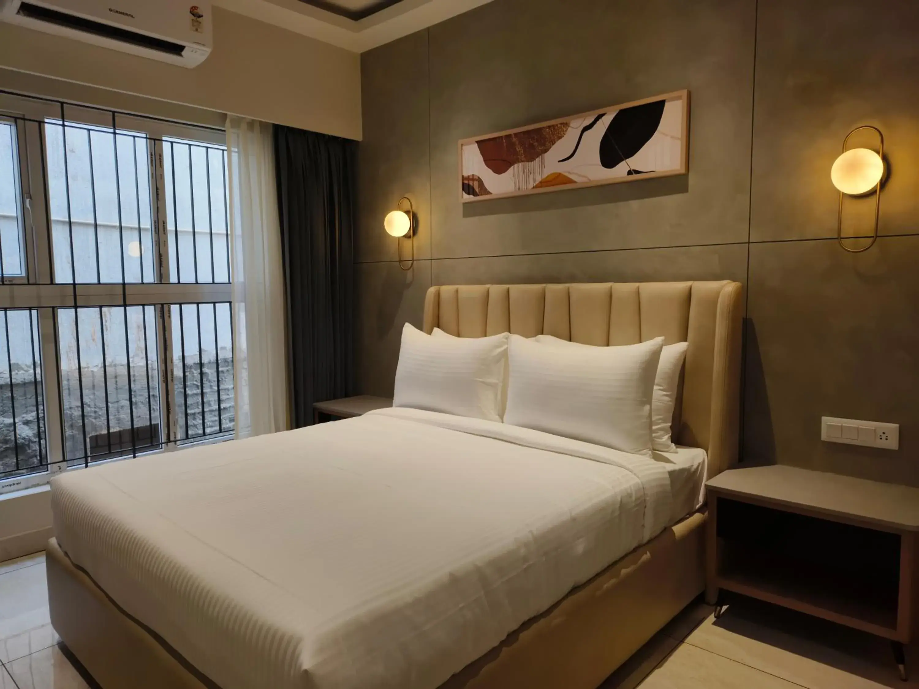 Standard Double Room in Hotel Le Opera Standard Double Room in Hotel Le Opera