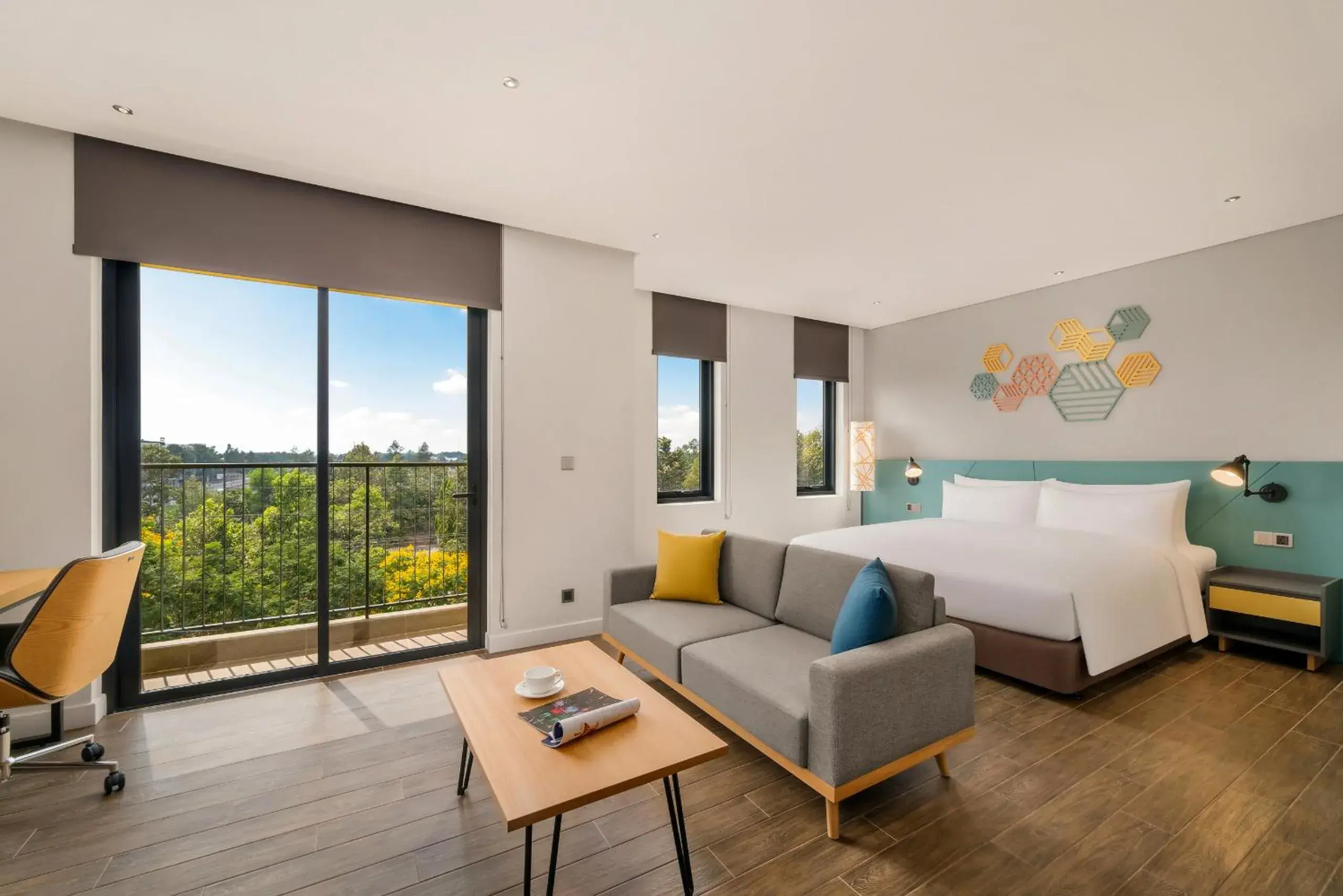 Suite with Balcony in HIIVE by fusion Binh Duong New City - VSIP 2 Suite with Balcony in HIIVE by fusion Binh Duong New City - VSIP 2