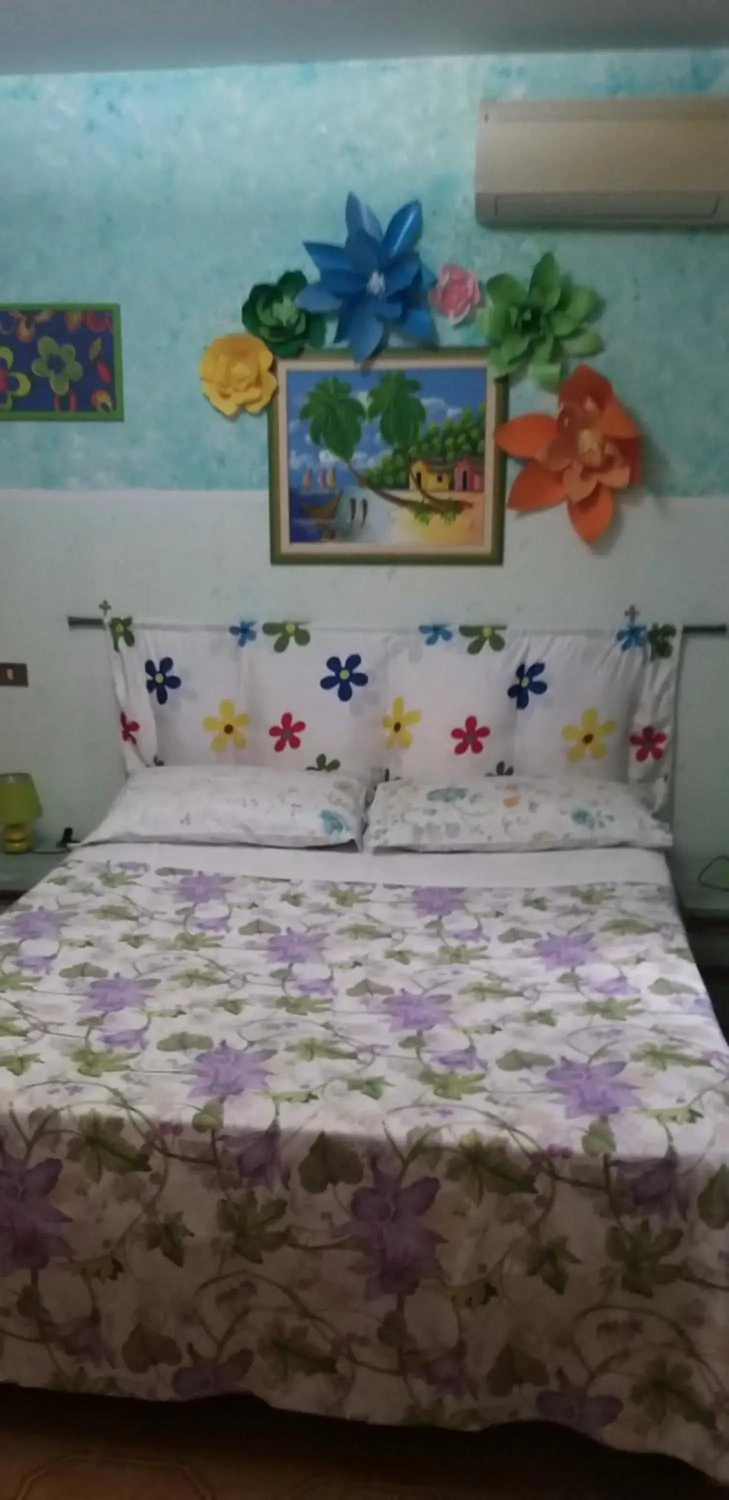 Quadruple Room - single occupancy in La Finestra Sul Cortile Quadruple Room - single occupancy in La Finestra Sul Cortile