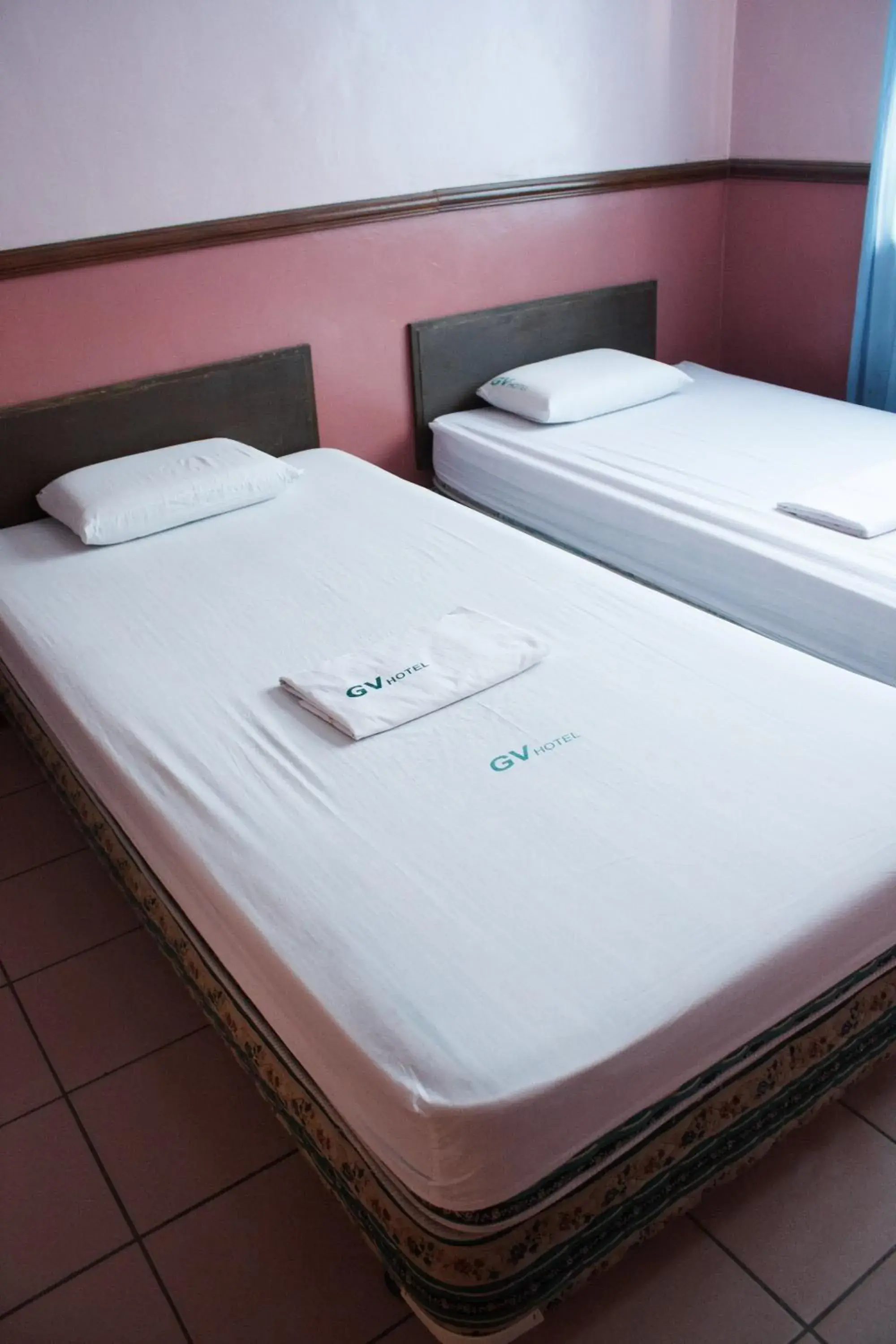 Standard Twin Room in GV Hotel - Maasin Standard Twin Room in GV Hotel - Maasin