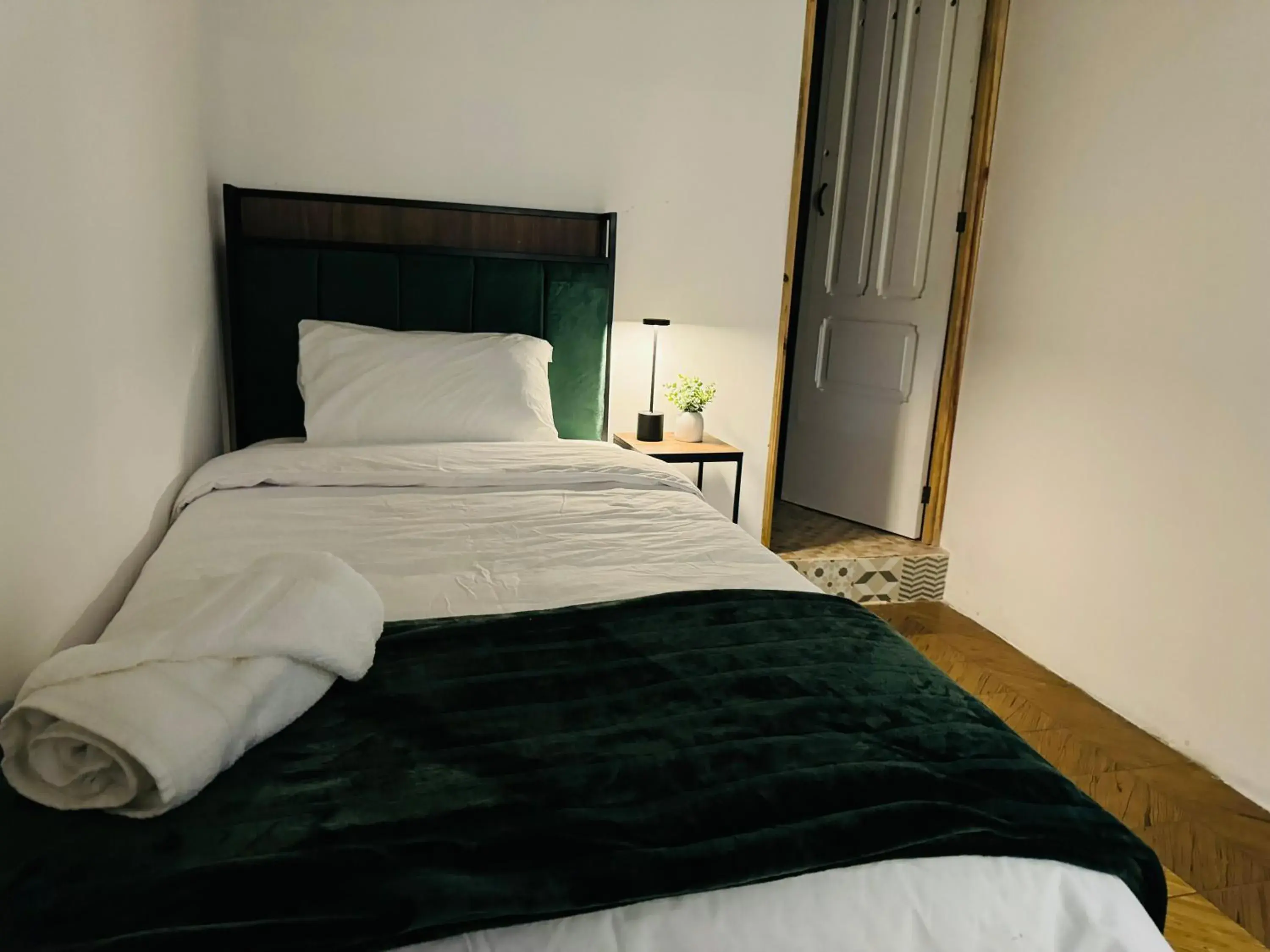 Single Room in Collection O Patio Zaragoza Single Room in Collection O Patio Zaragoza