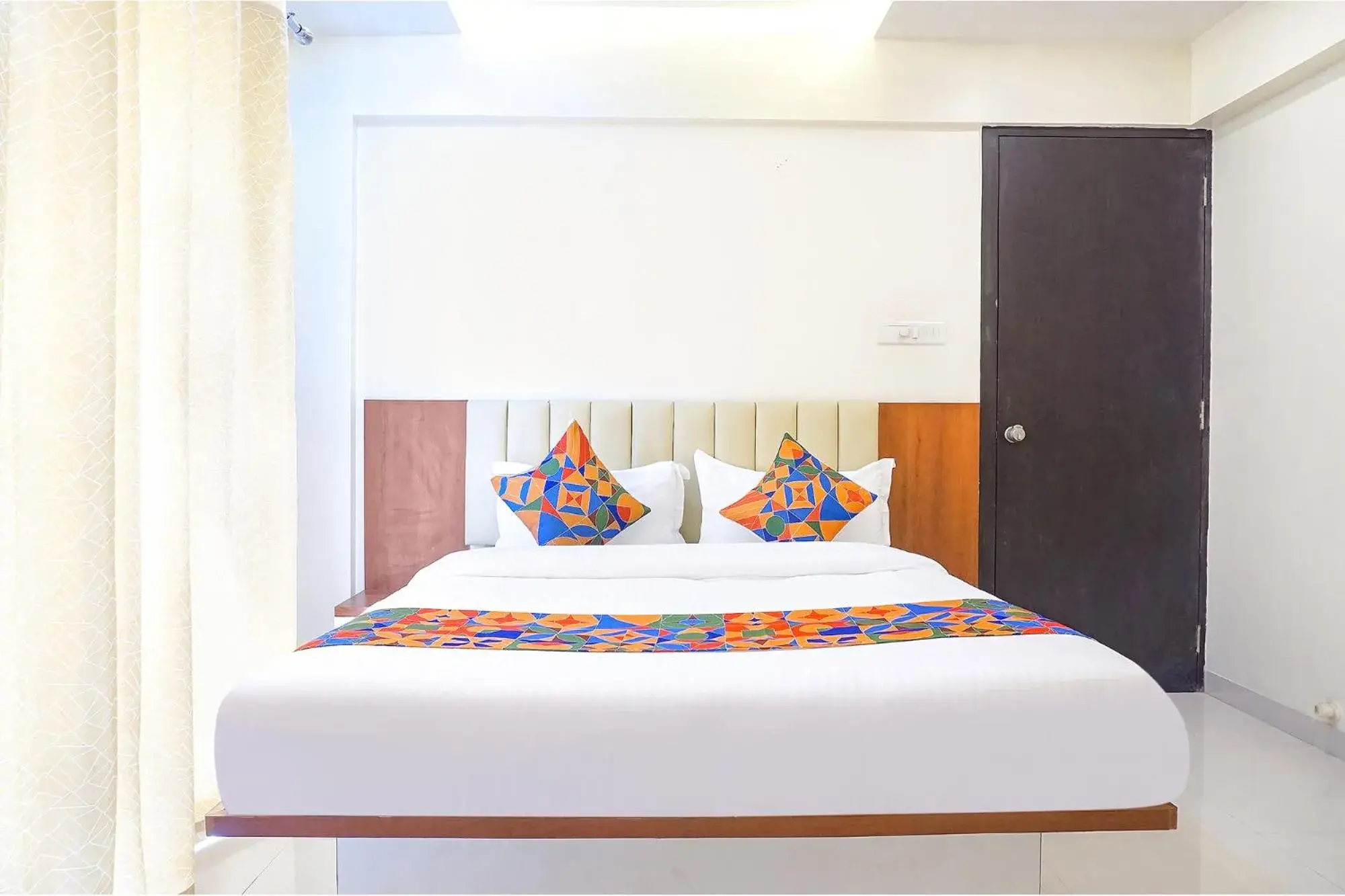 Suite - single occupancy in FabHotel Majestic Luxurious - Nr Rajaram Bhiku Pathare Stadium Suite - single occupancy in FabHotel Majestic Luxurious - Nr Rajaram Bhiku Pathare Stadium
