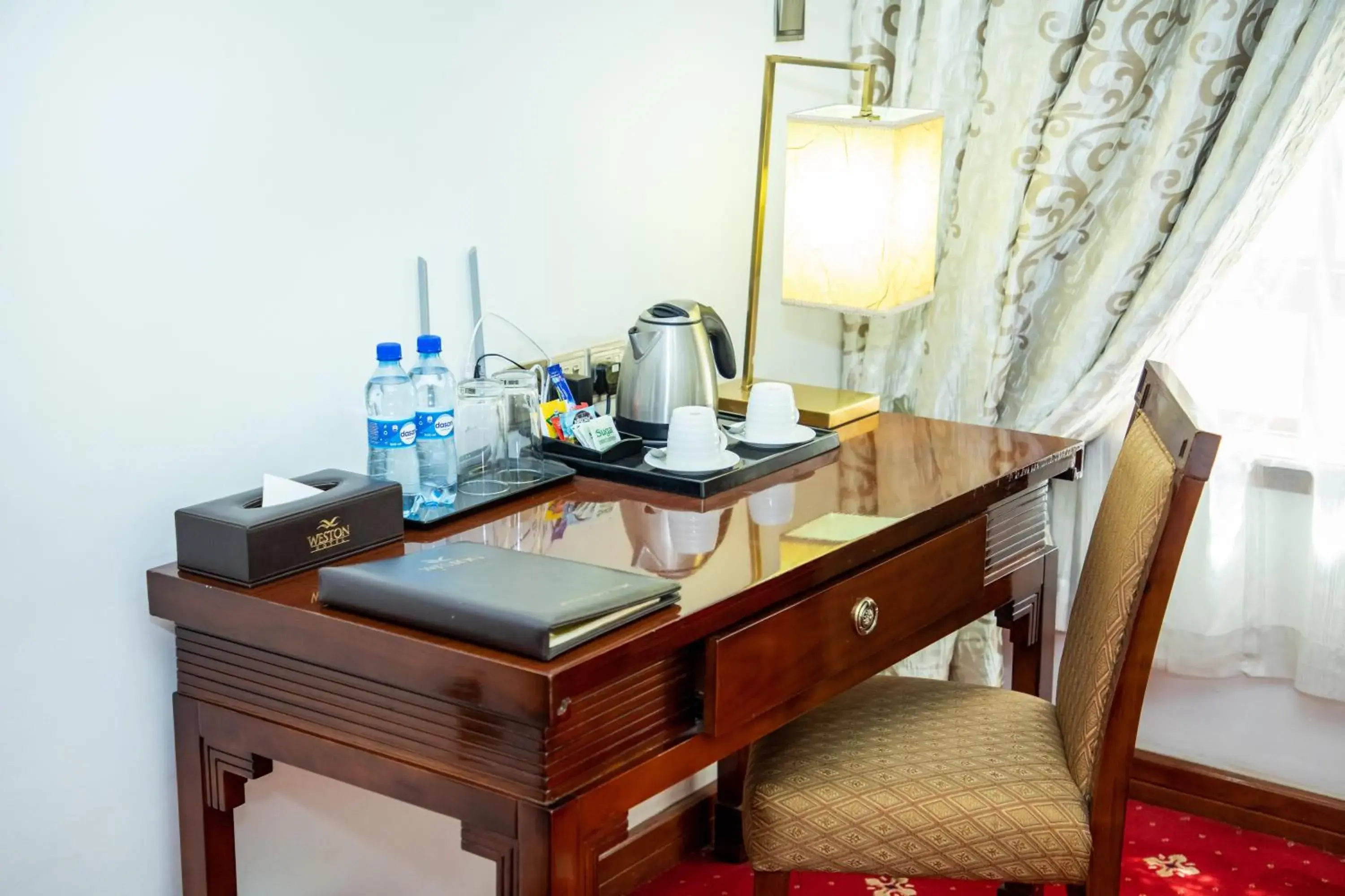 Executive Suite in Weston Hotel Executive Suite in Weston Hotel