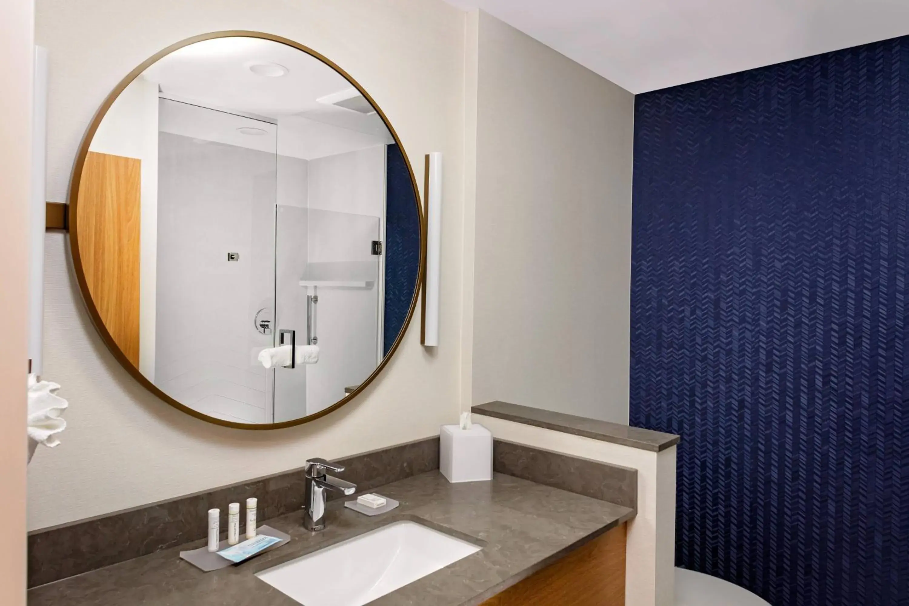 Suite, 1 King, Sofa bed in Fairfield by Marriott Port Clinton Waterfront Suite, 1 King, Sofa bed in Fairfield by Marriott Port Clinton Waterfront