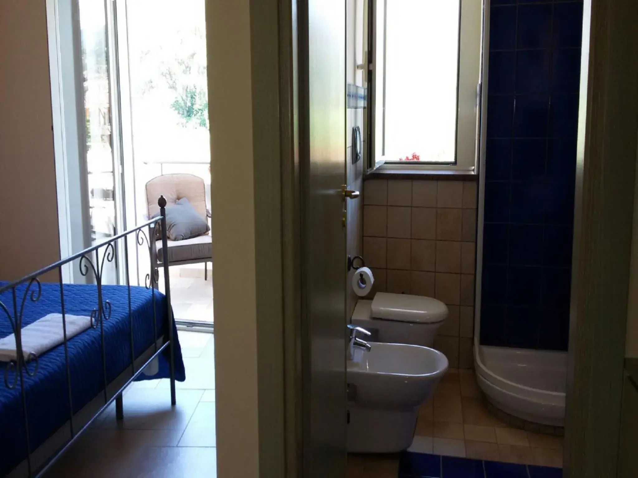 Deluxe Quadruple Room in Hotel Villa Senator Mediterraneo Deluxe Quadruple Room in Hotel Villa Senator Mediterraneo