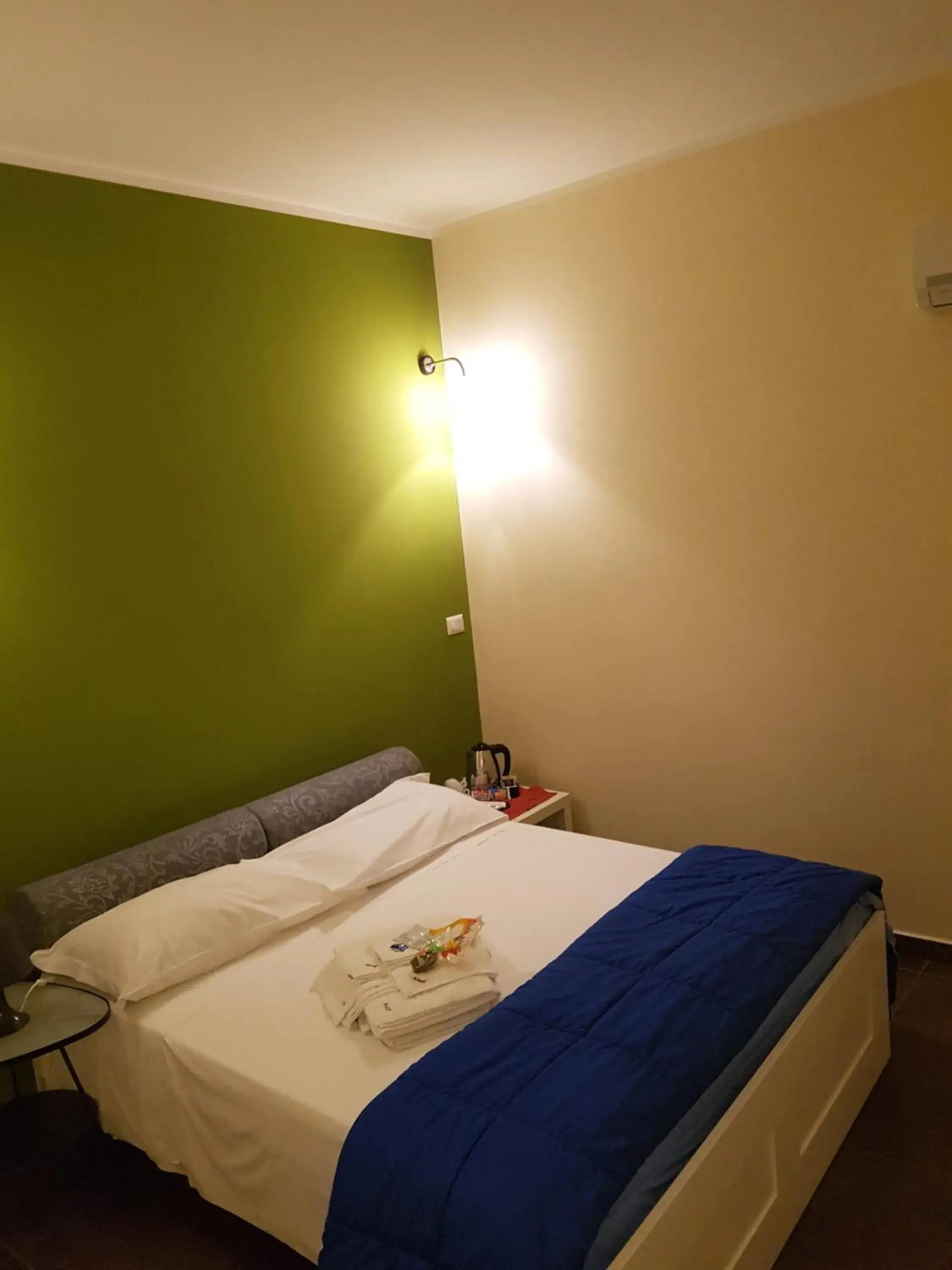 Comfort Triple Room in Hotel Ascot Comfort Triple Room in Hotel Ascot