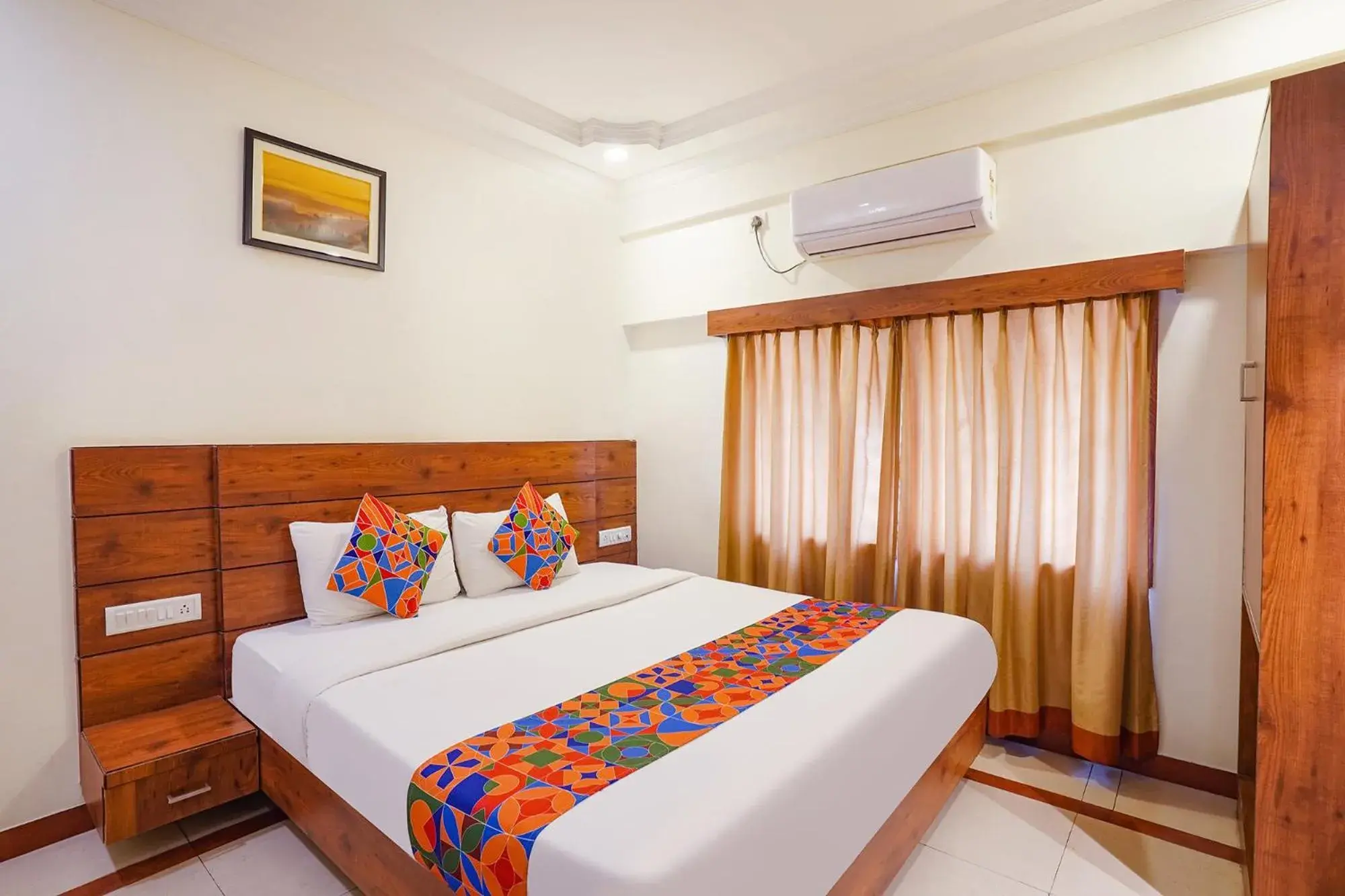 FabHotel Savi Inn - Nr Mantri Square Mall FabHotel Savi Inn - Nr Mantri Square Mall