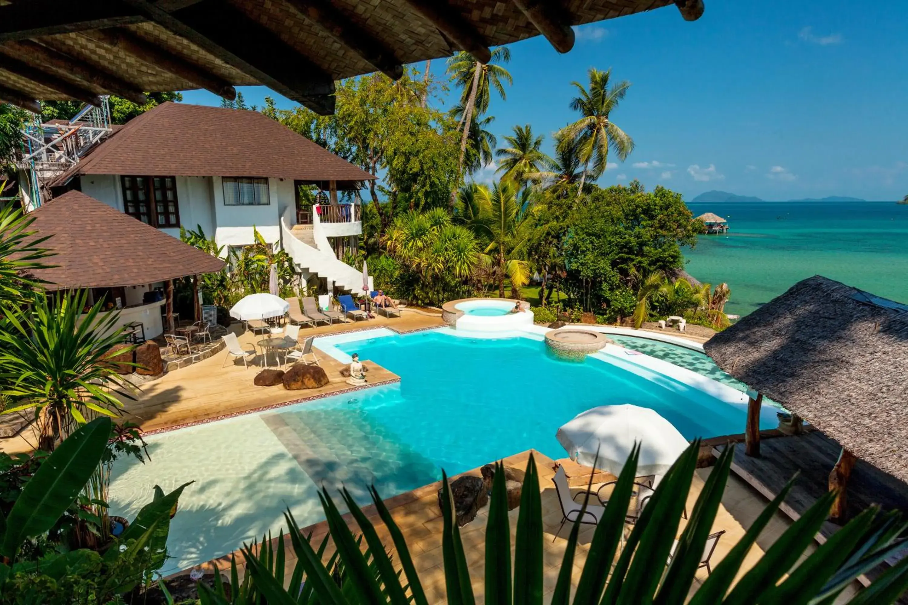 Deluxe Double Room with Balcony and Sea View in Koh Mak Cococape Resort Deluxe Double Room with Balcony and Sea View in Koh Mak Cococape Resort