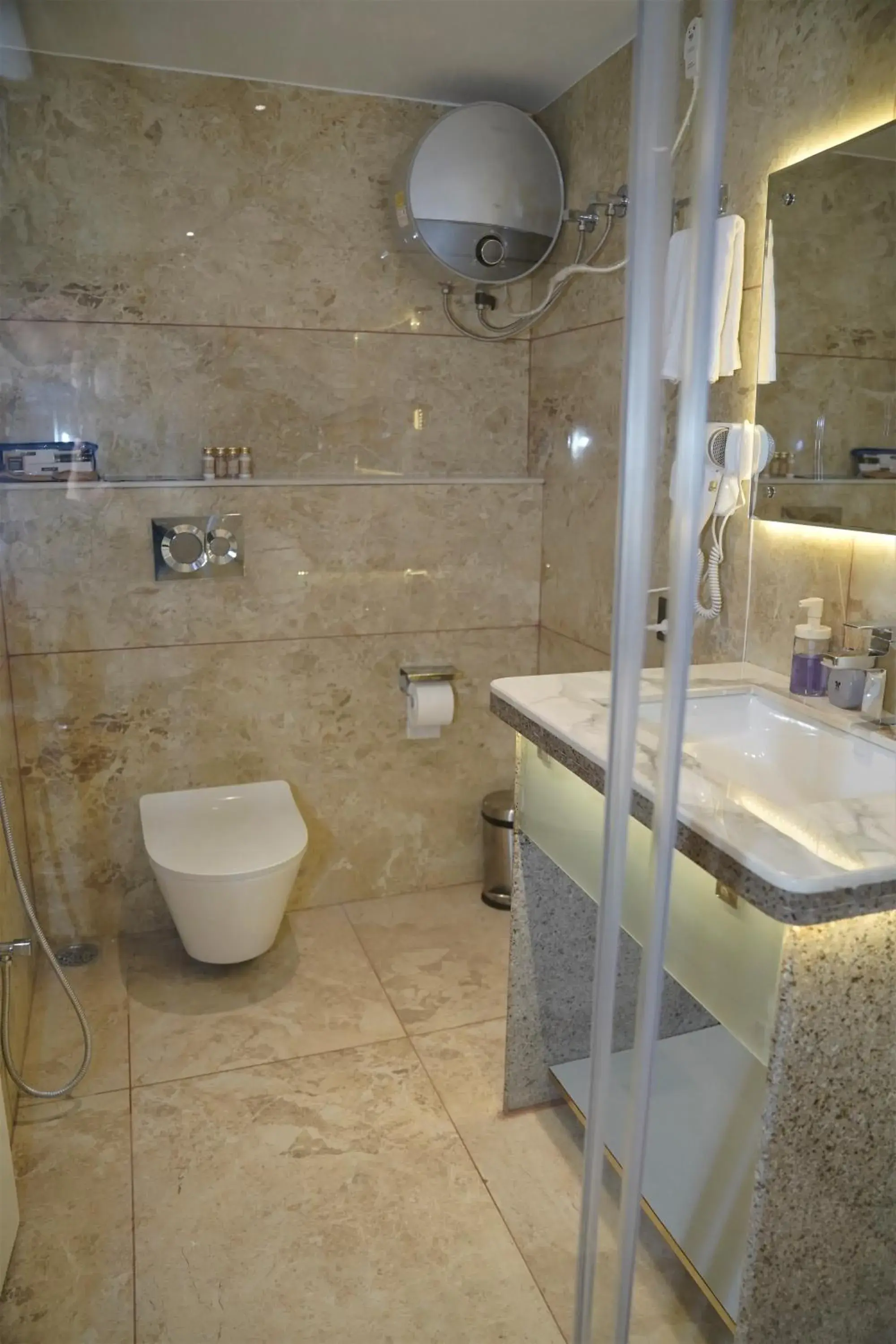 Superior King Room - single occupancy in ESSENCE GRANDEUR Superior King Room - single occupancy in ESSENCE GRANDEUR