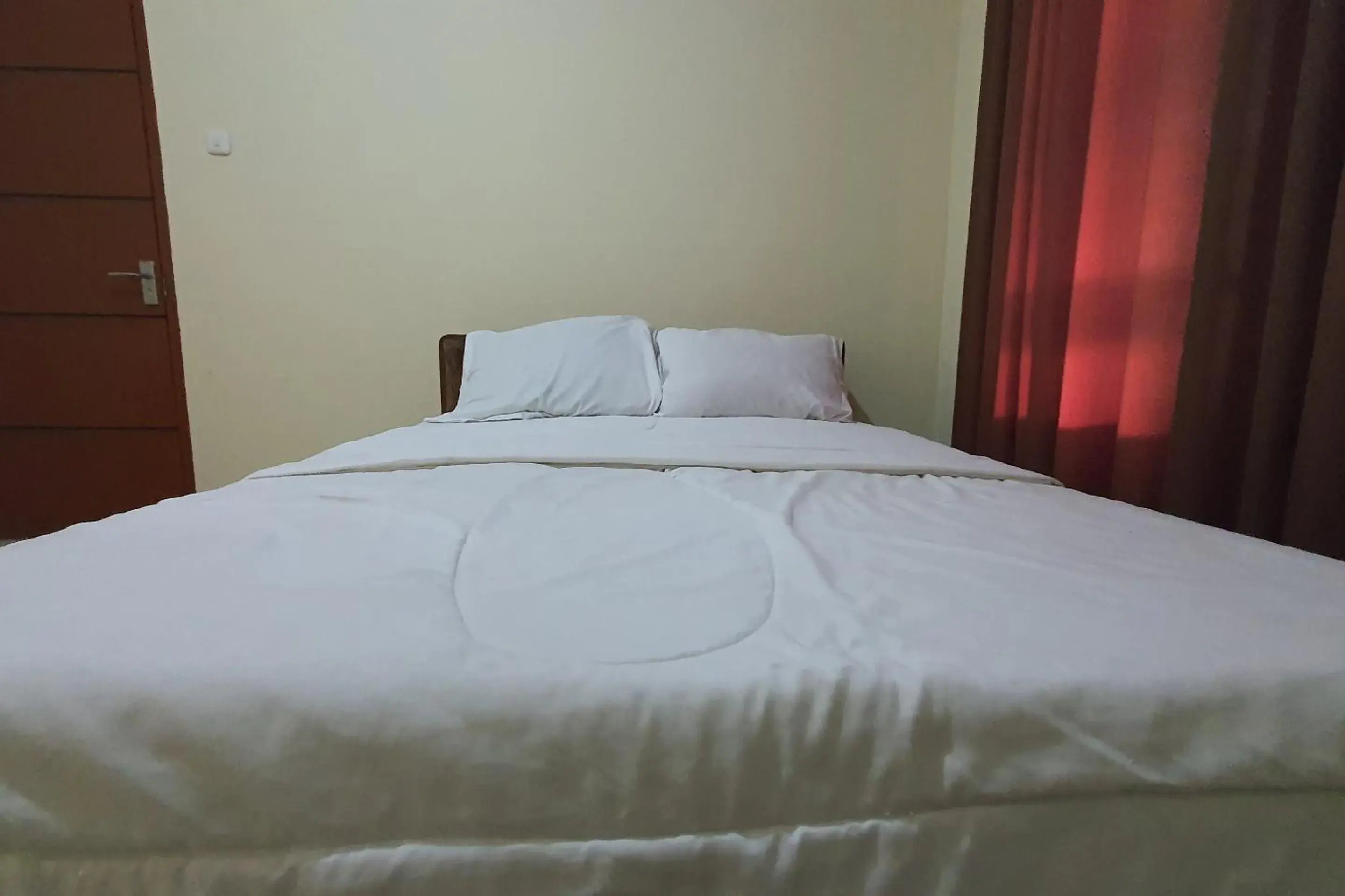 Standard Double Room in Hotel O Karunia Kost & PenginapanNearSiring Marabahan (Ulek Barito) Standard Double Room in Hotel O Karunia Kost & PenginapanNearSiring Marabahan (Ulek Barito)