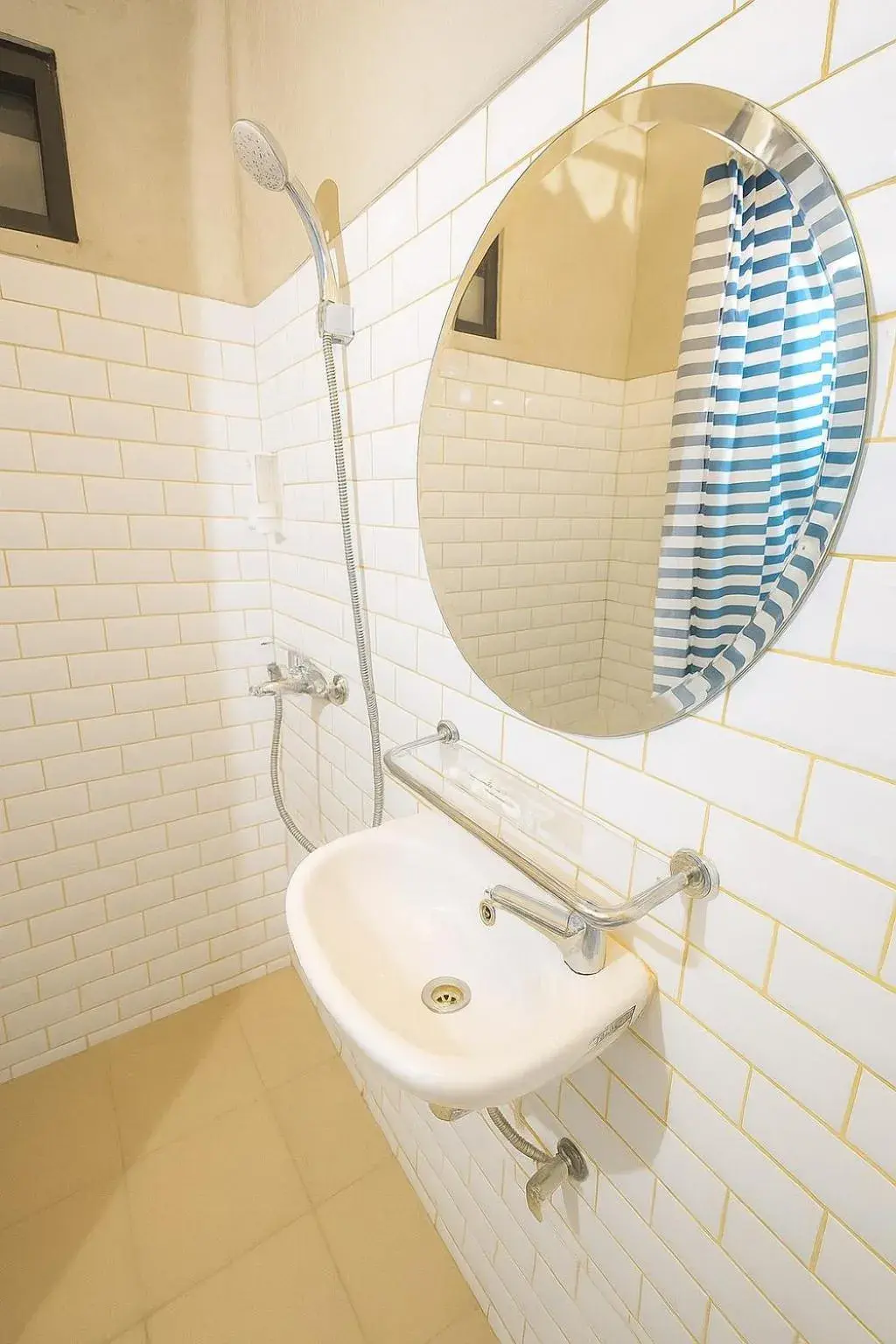 Superior King Room in Nunia Tamansari Hotel Superior King Room in Nunia Tamansari Hotel