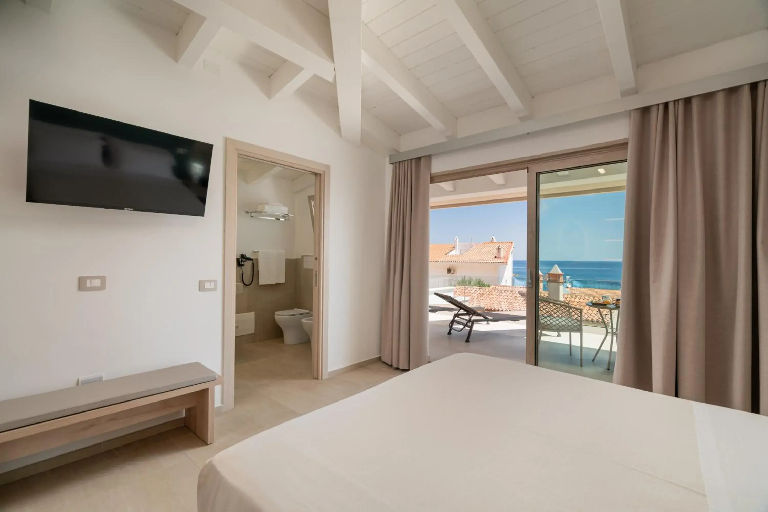 Deluxe Double Room with Sea View in Margaida Boutique Hotel & SPA Deluxe Double Room with Sea View in Margaida Boutique Hotel & SPA