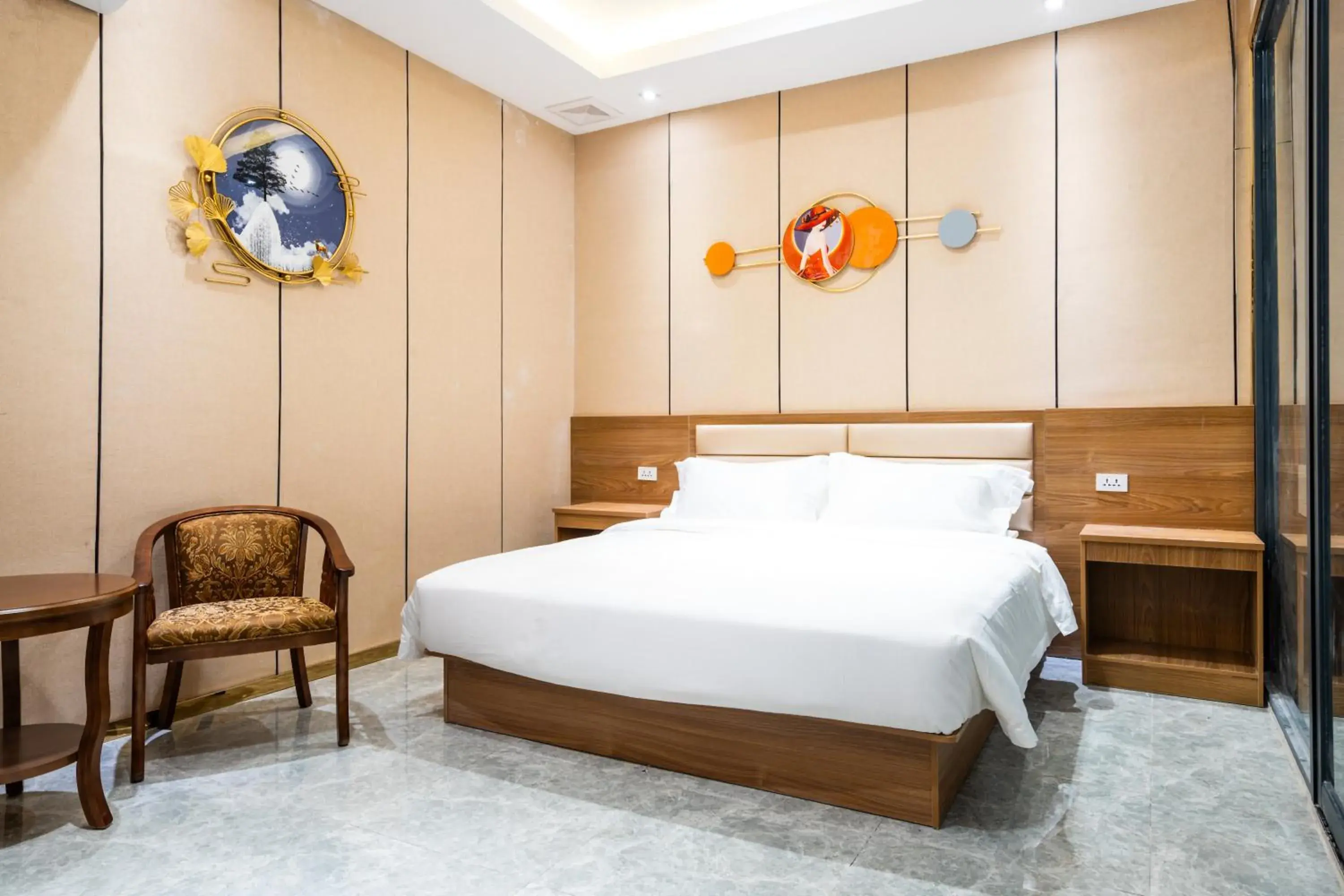 Deluxe King Room - single occupancy in Home me Hotel Makati Deluxe King Room - single occupancy in Home me Hotel Makati