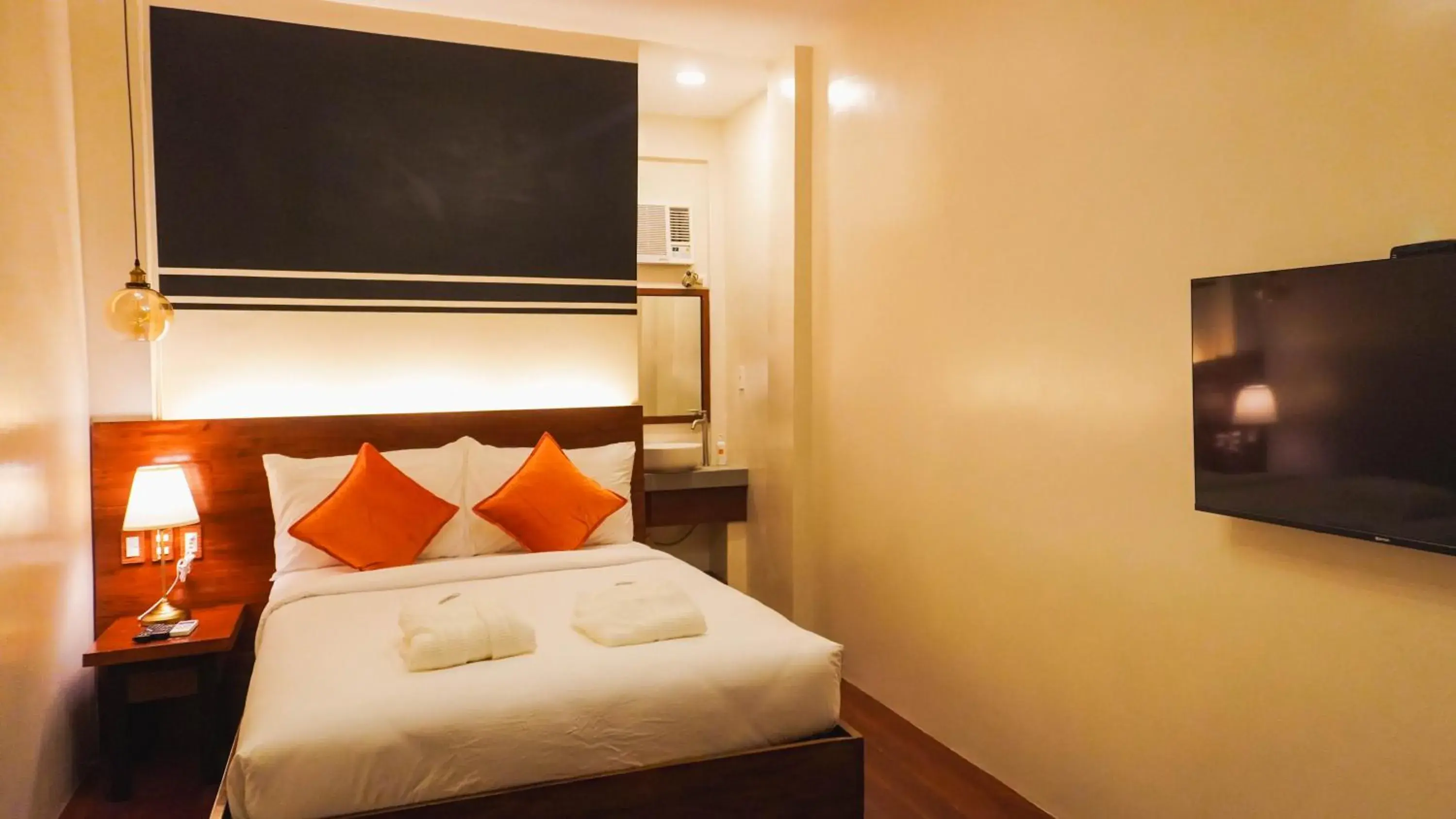 Luxury Queen in UNWND Boutique Hotel Camiguin Luxury Queen in UNWND Boutique Hotel Camiguin