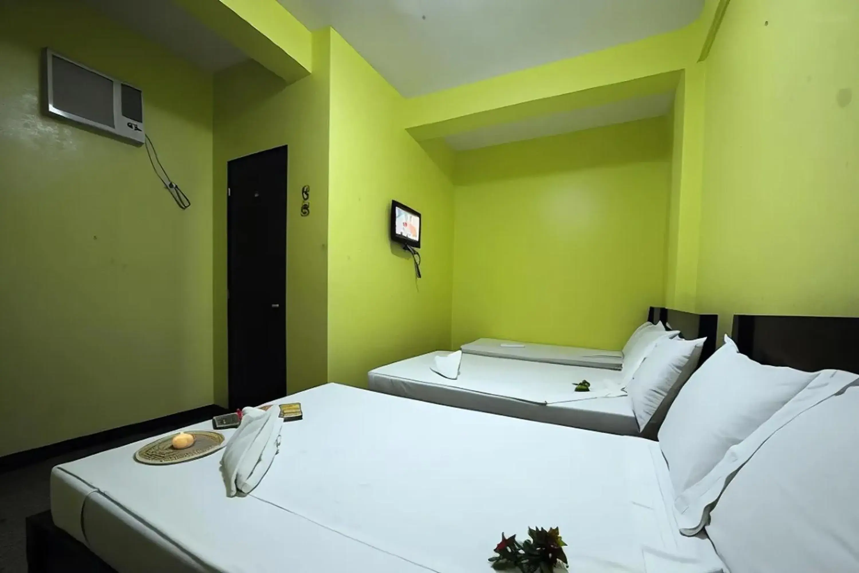 Family Room in Luis Bay Travellers Lodge Coron Family Room in Luis Bay Travellers Lodge Coron