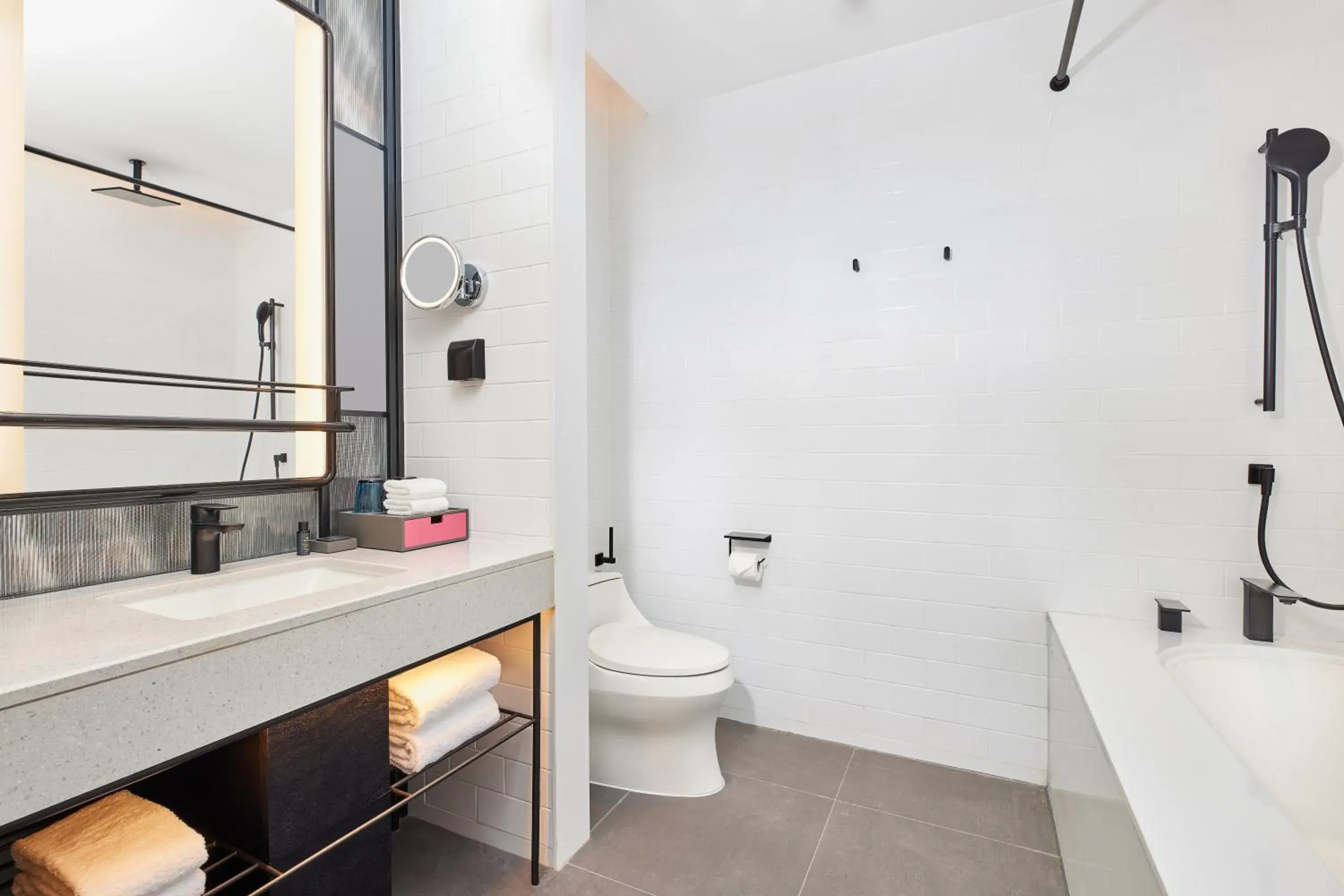 Savvy Two-Bedroom Suite in Aloft Beijing Huairou Savvy Two-Bedroom Suite in Aloft Beijing Huairou