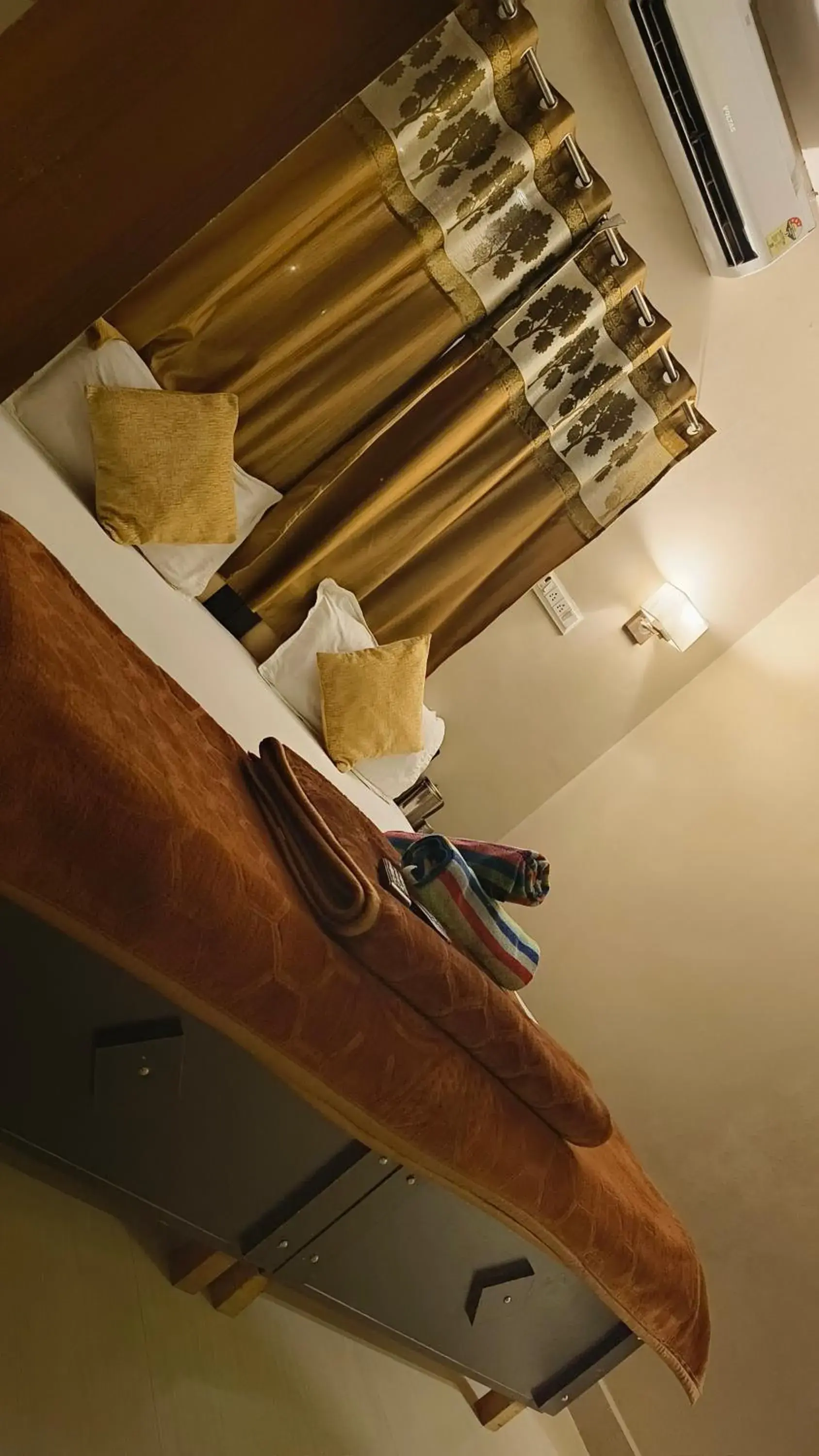 Double Room with Private Bathroom - single occupancy in Shree Ram Nivas Double Room with Private Bathroom - single occupancy in Shree Ram Nivas