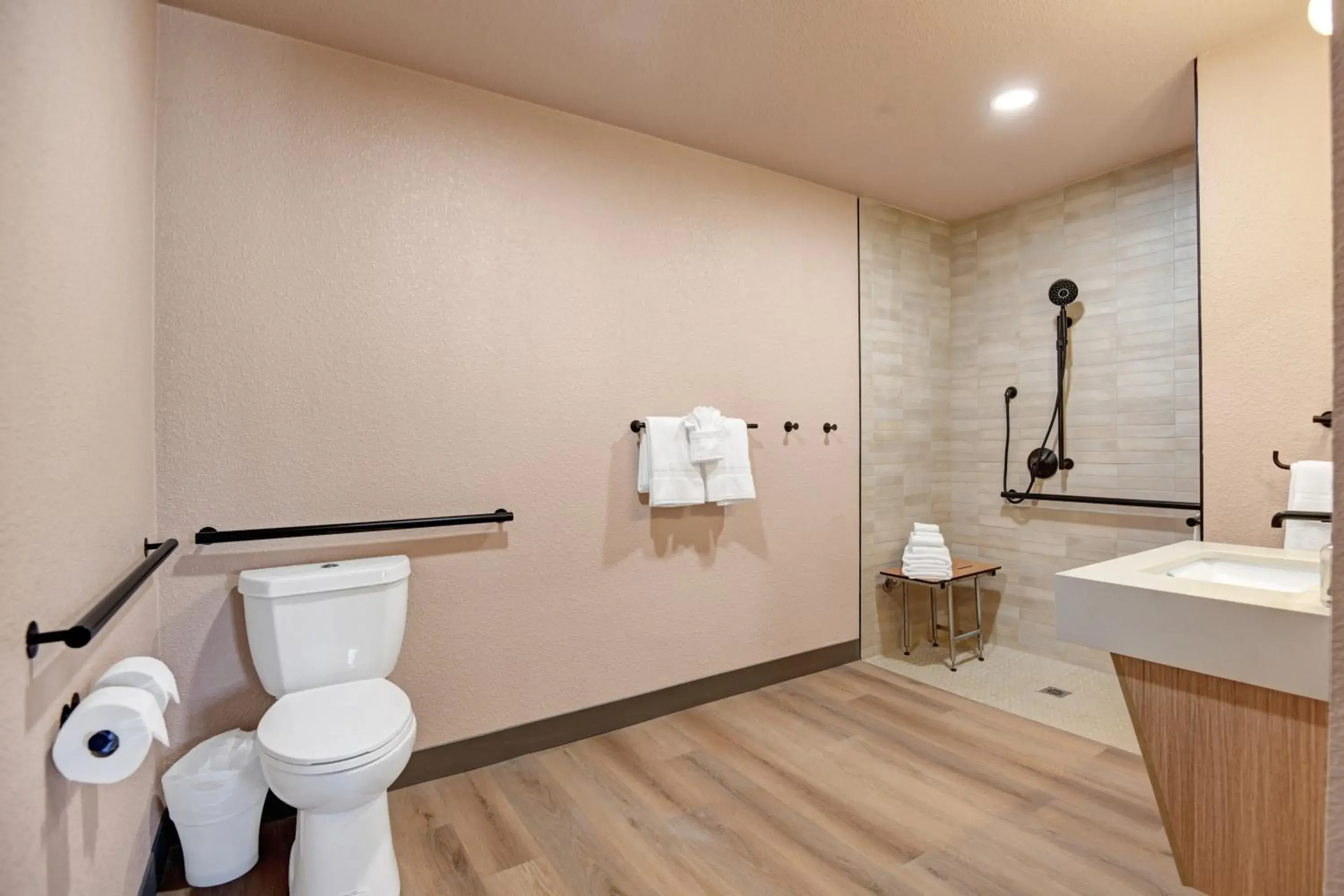 Superior King Suite in The Dunes Hotel (Palm Springs) Superior King Suite in The Dunes Hotel (Palm Springs)