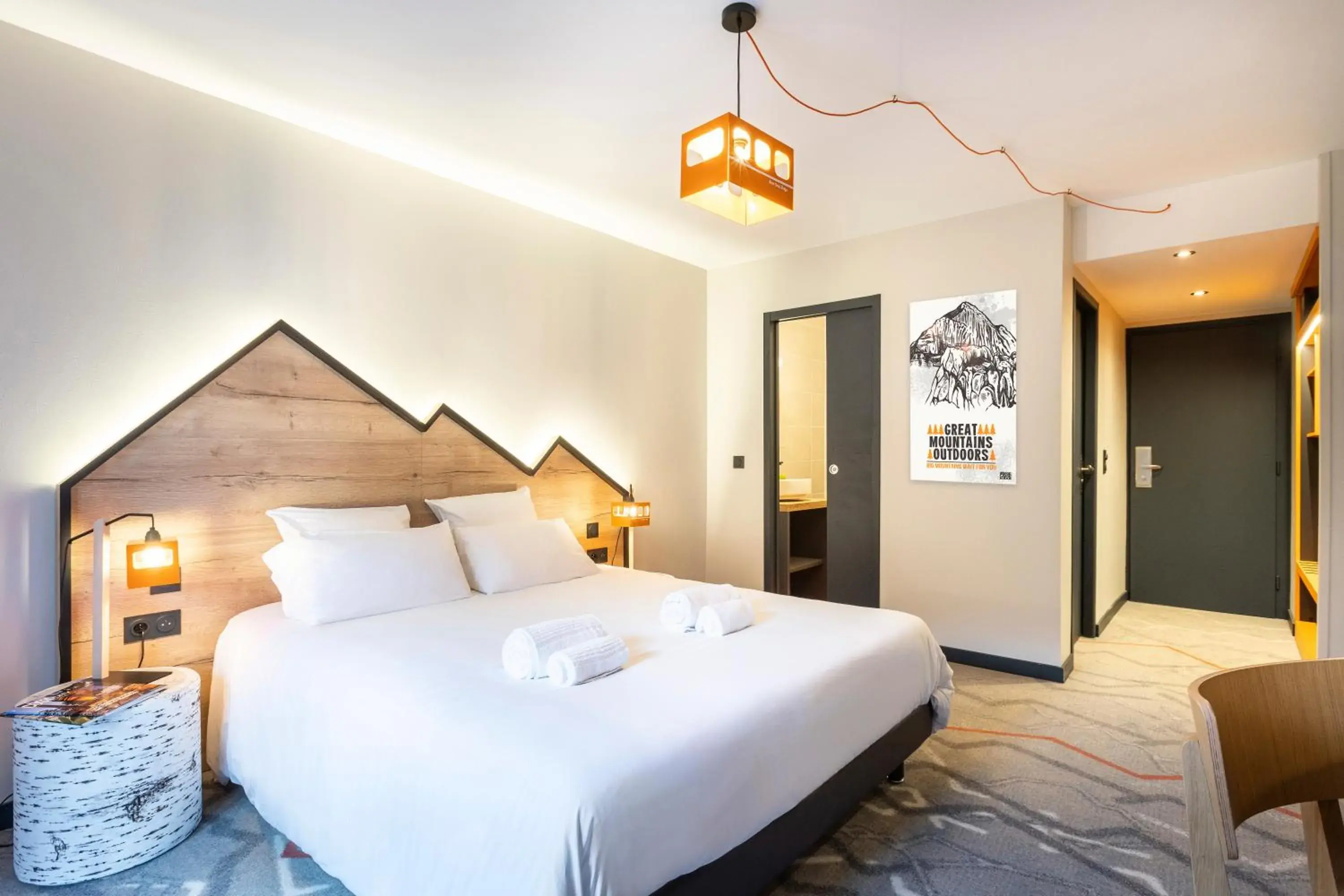 Deluxe Double or Twin Room with Garden View in Hotel Base Camp Lodge - Albertville Deluxe Double or Twin Room with Garden View in Hotel Base Camp Lodge - Albertville