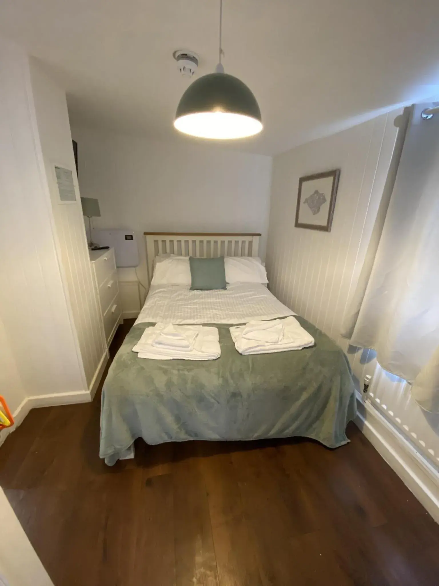 Standard Double Room in Wheatsheaf Hotel Standard Double Room in Wheatsheaf Hotel