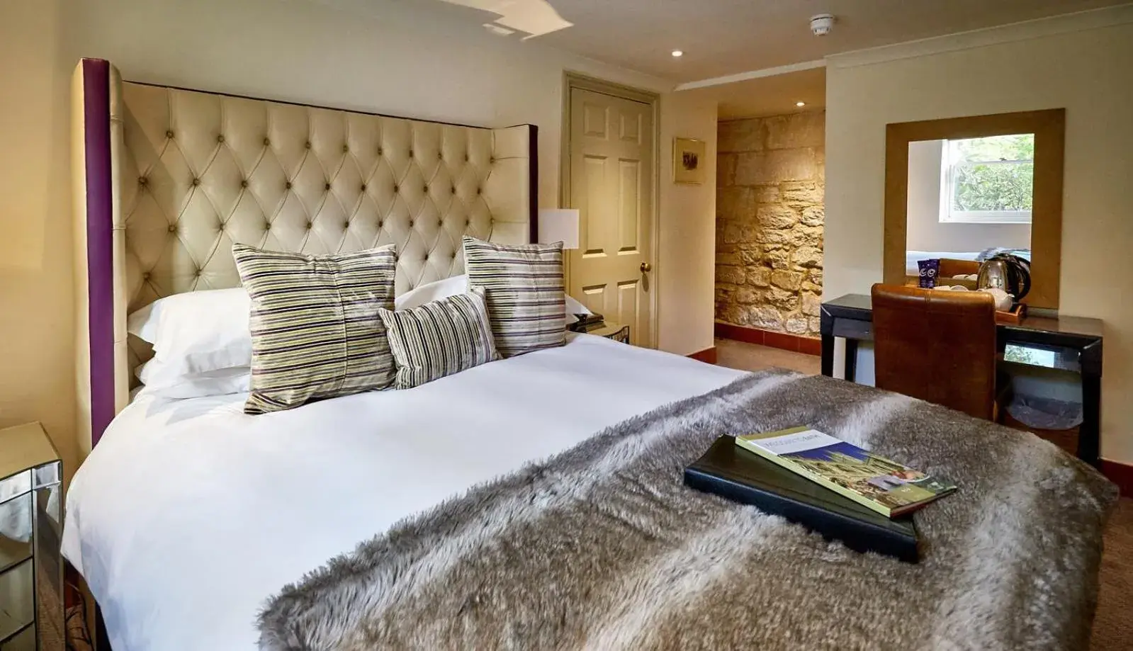 Standard Double Room in Dorian House Boutique B&B - Free Parking! Standard Double Room in Dorian House Boutique B&B - Free Parking!