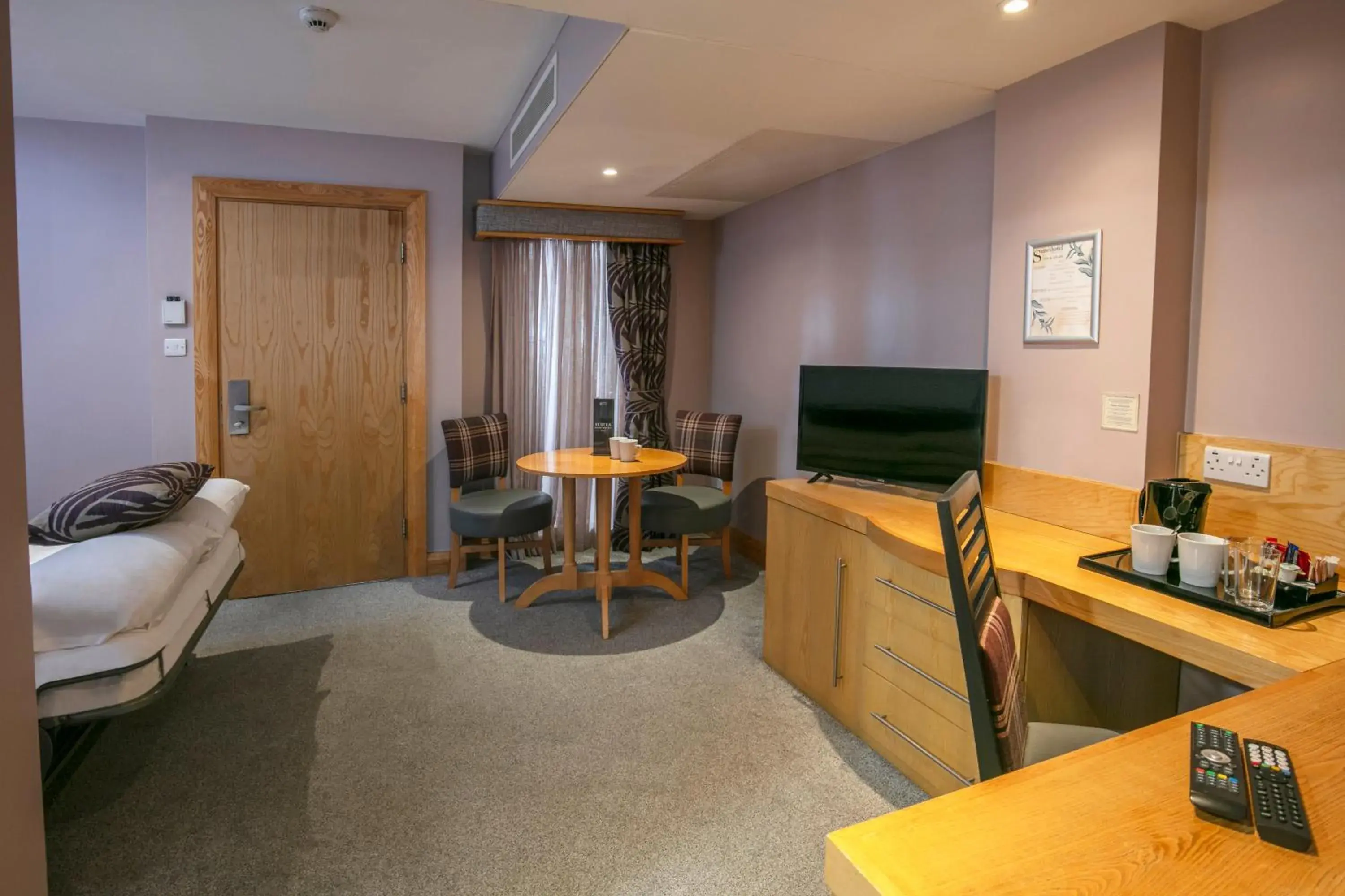 Executive King Suite with Jacuzzi - Non-Smoking in Best Western Premier Knowsley Suites Hotel & Spa Executive King Suite with Jacuzzi - Non-Smoking in Best Western Premier Knowsley Suites Hotel & Spa
