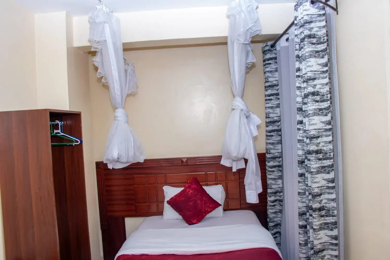 Budget Double Room in Epitome Times Hotel Budget Double Room in Epitome Times Hotel