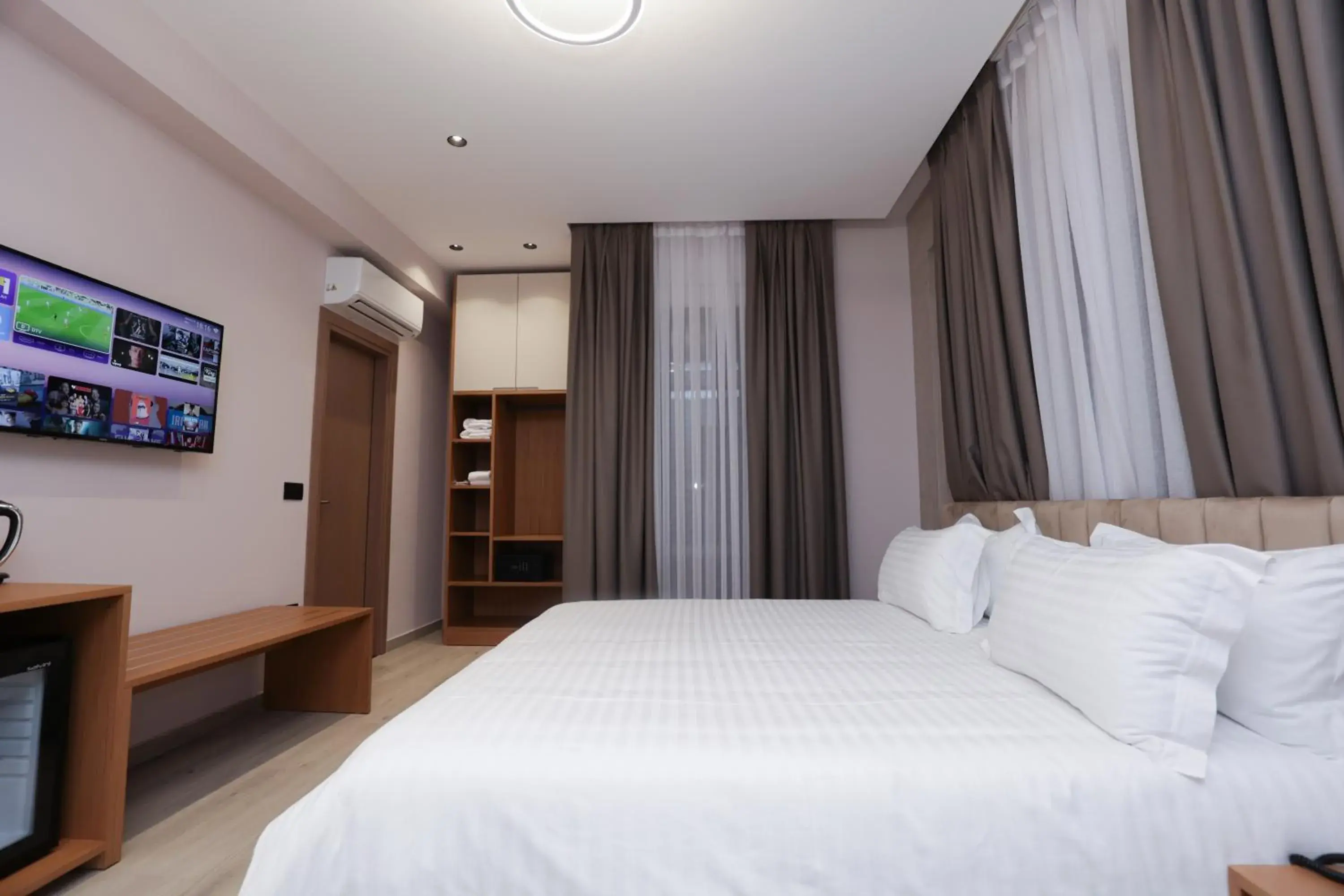 Deluxe Double Room with Balcony in Residence Inn Hotel Deluxe Double Room with Balcony in Residence Inn Hotel