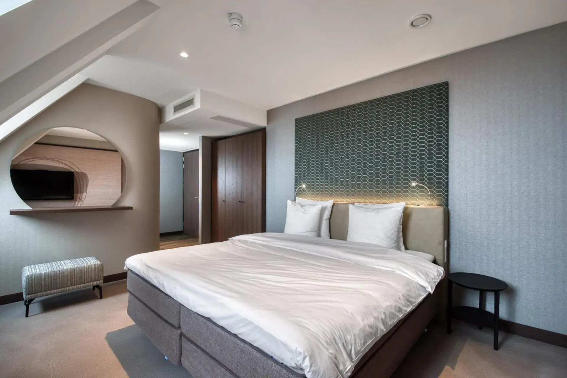 Loft Suite with Sea View in Hotel de Schelde Loft Suite with Sea View in Hotel de Schelde