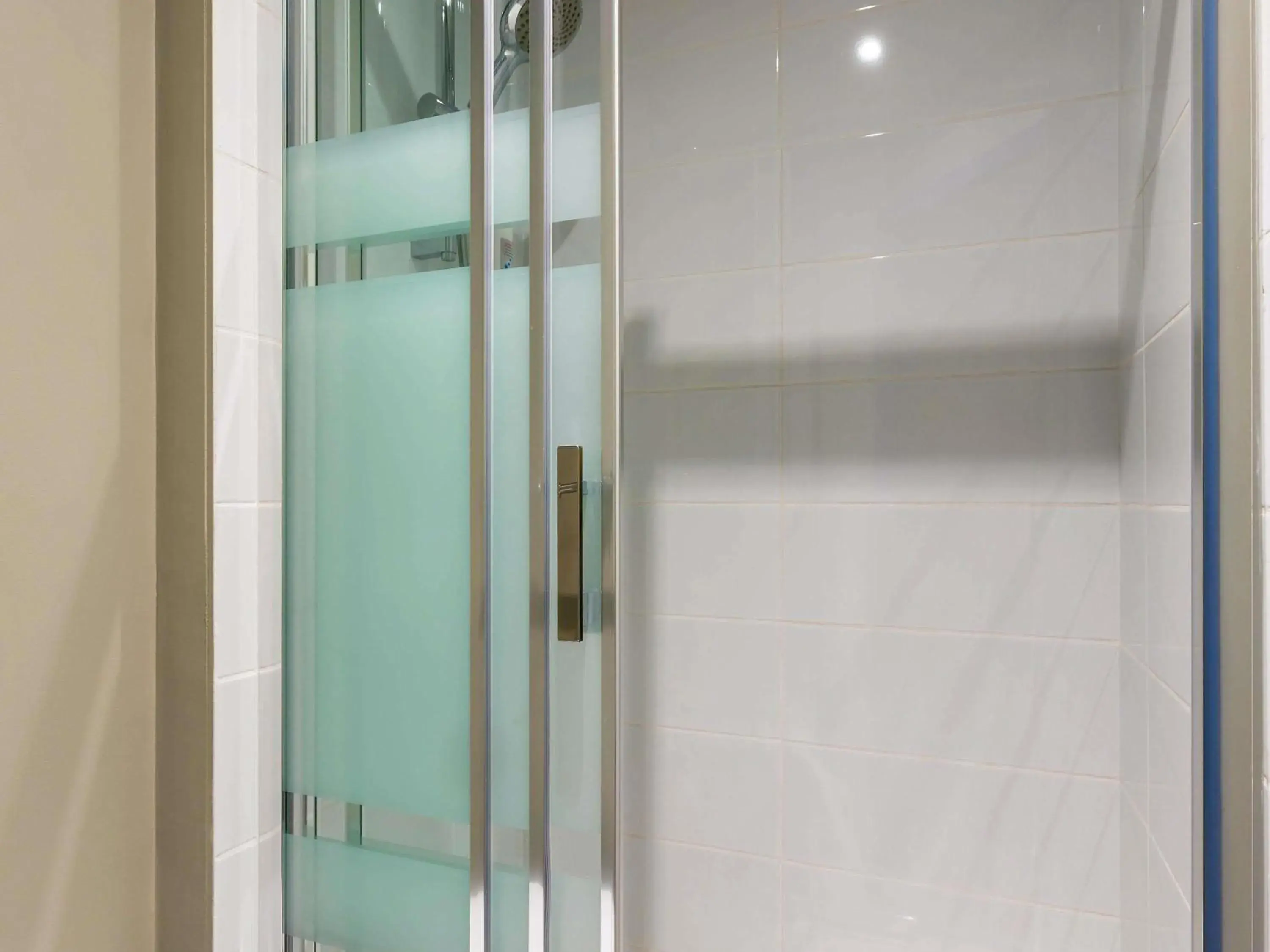 Double Room with Bunk Bed in Ibis Budget Angers Parc des Expositions Double Room with Bunk Bed in Ibis Budget Angers Parc des Expositions