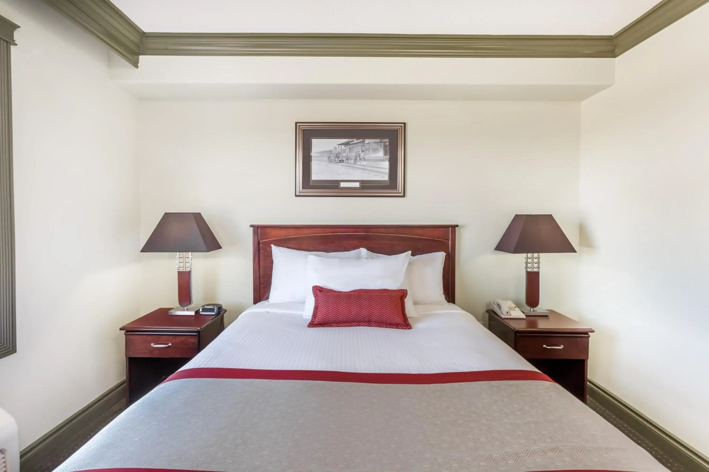 Studio Suite with King Bed, Non-Smoking in Ramada by Wyndham Hinton Studio Suite with King Bed, Non-Smoking in Ramada by Wyndham Hinton