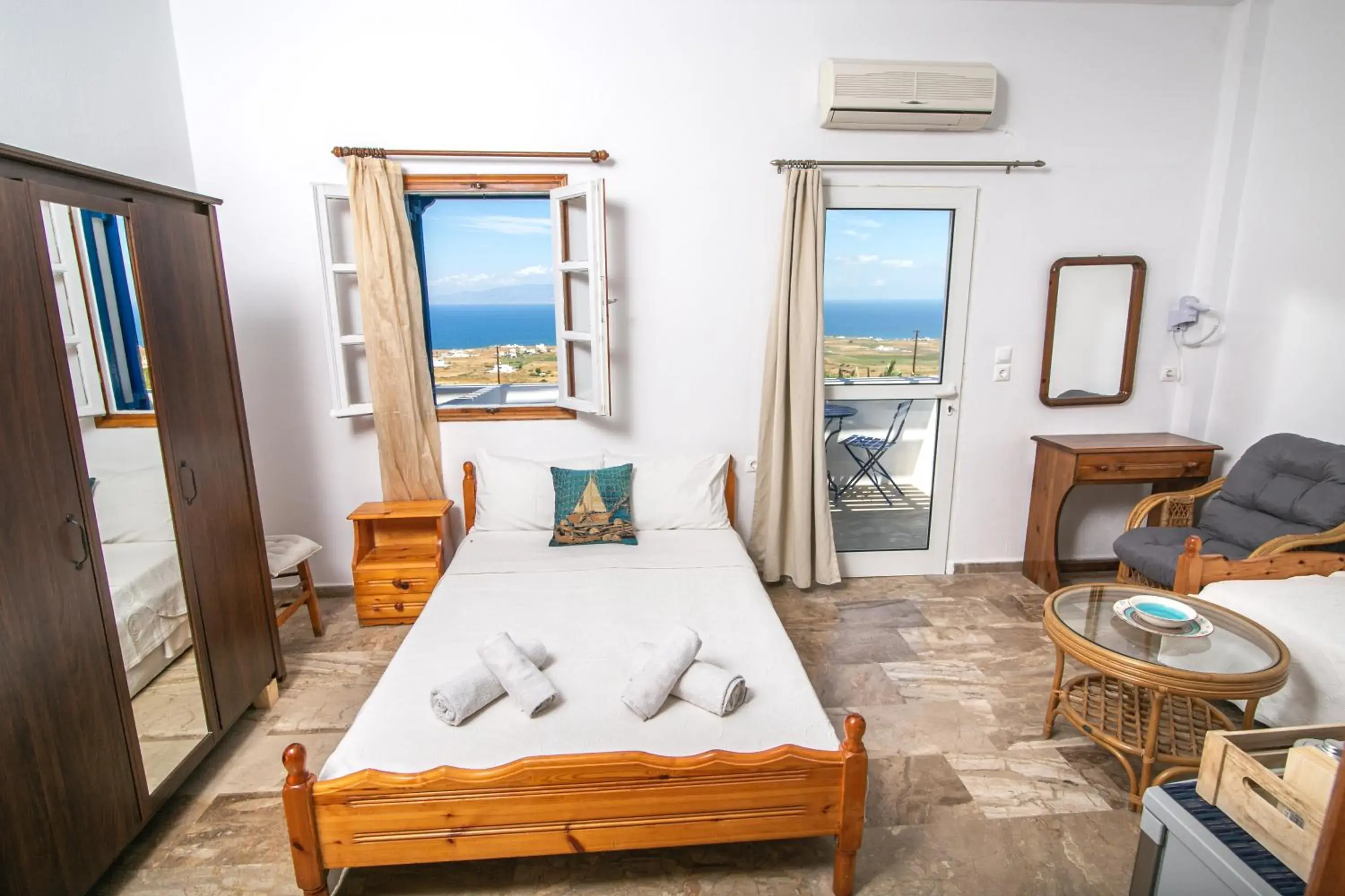 Standard Double Room with Sea View in Stelios Rooms Standard Double Room with Sea View in Stelios Rooms
