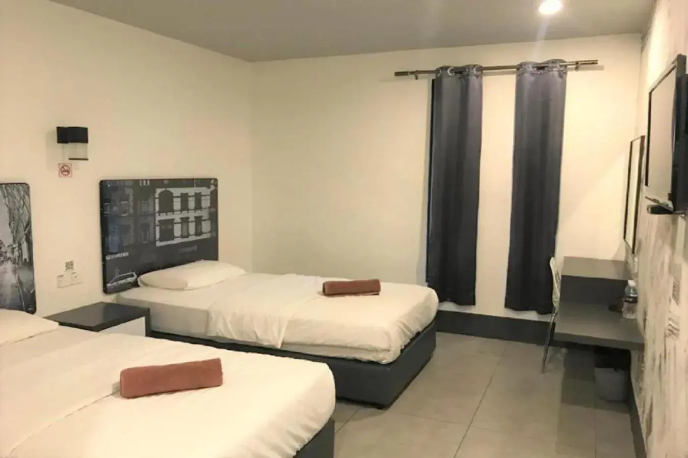 Deluxe Twin Room in Hotel Ventura Deluxe Twin Room in Hotel Ventura