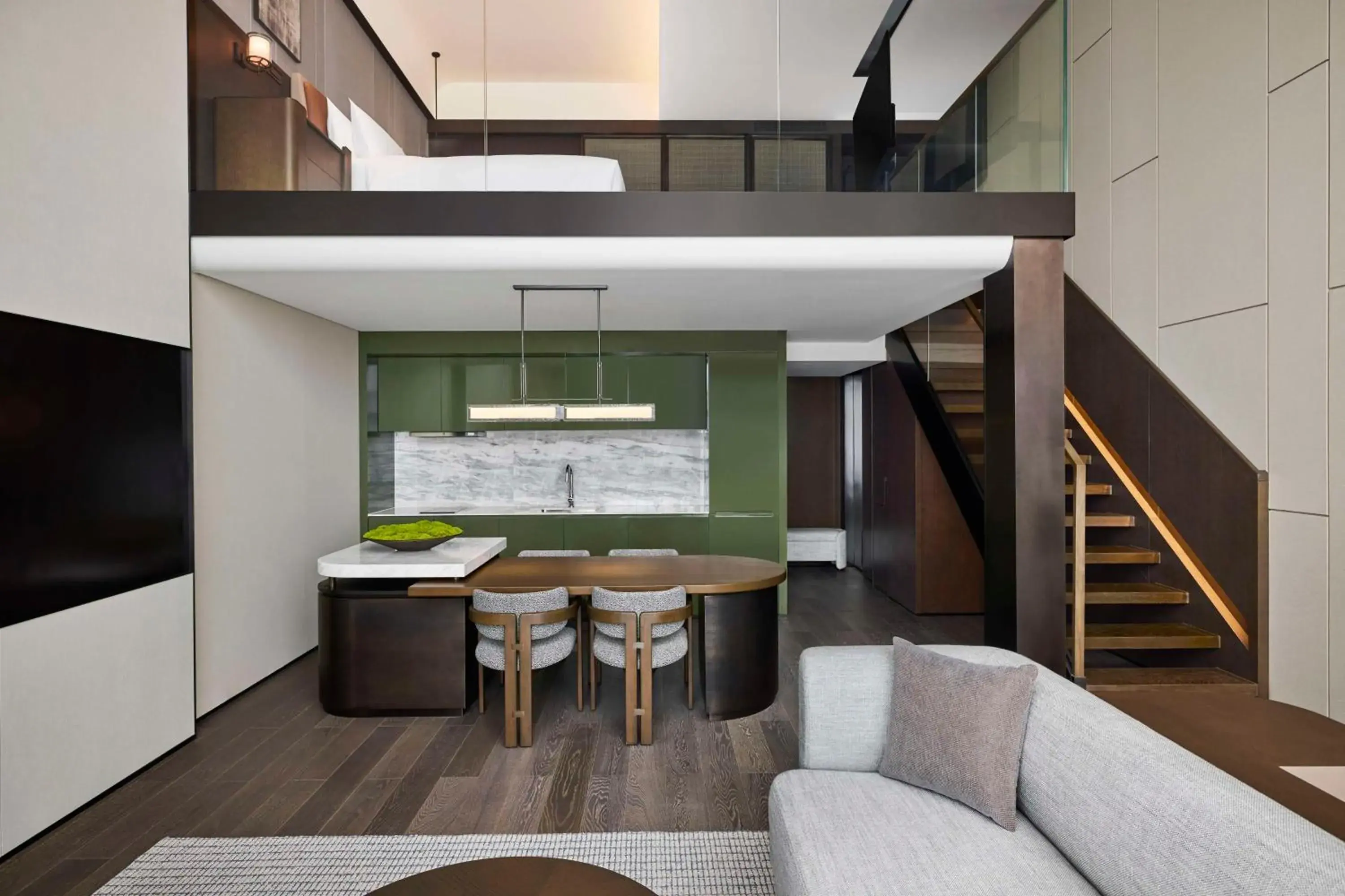 One-Bedroom King Loft Suite in Conrad Chongqing - Indulge in the magical 8D city landscape One-Bedroom King Loft Suite in Conrad Chongqing - Indulge in the magical 8D city landscape