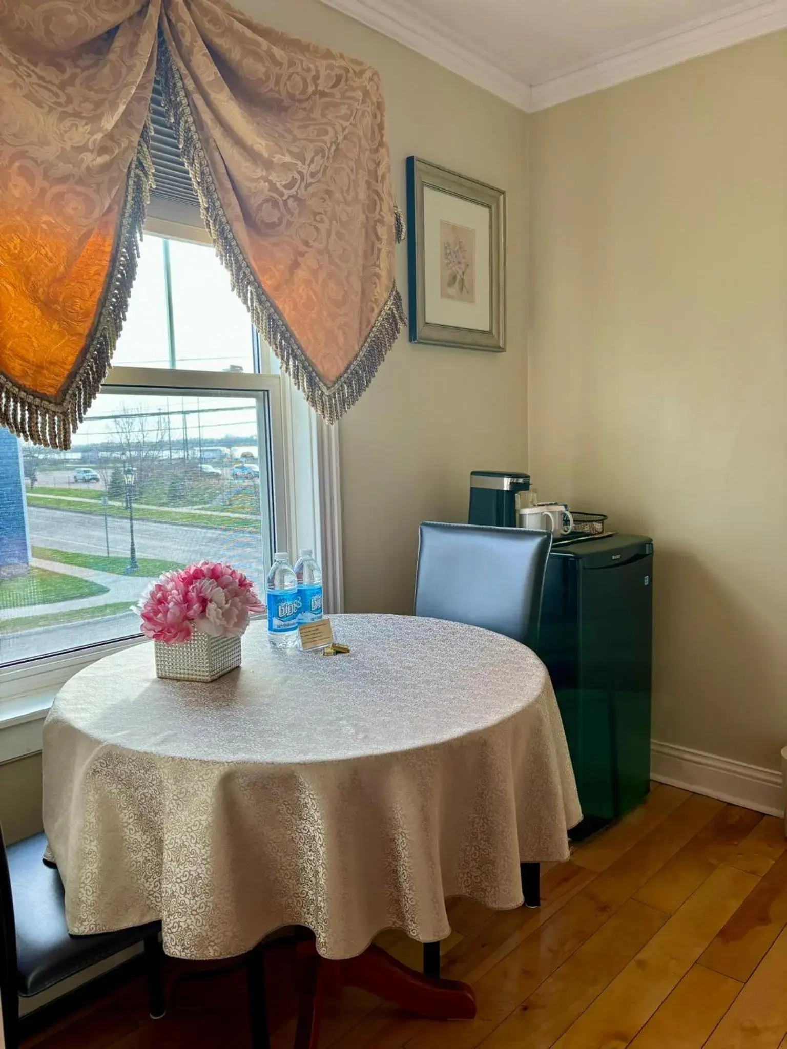 King Suite in Inn on the Harbour King Suite in Inn on the Harbour