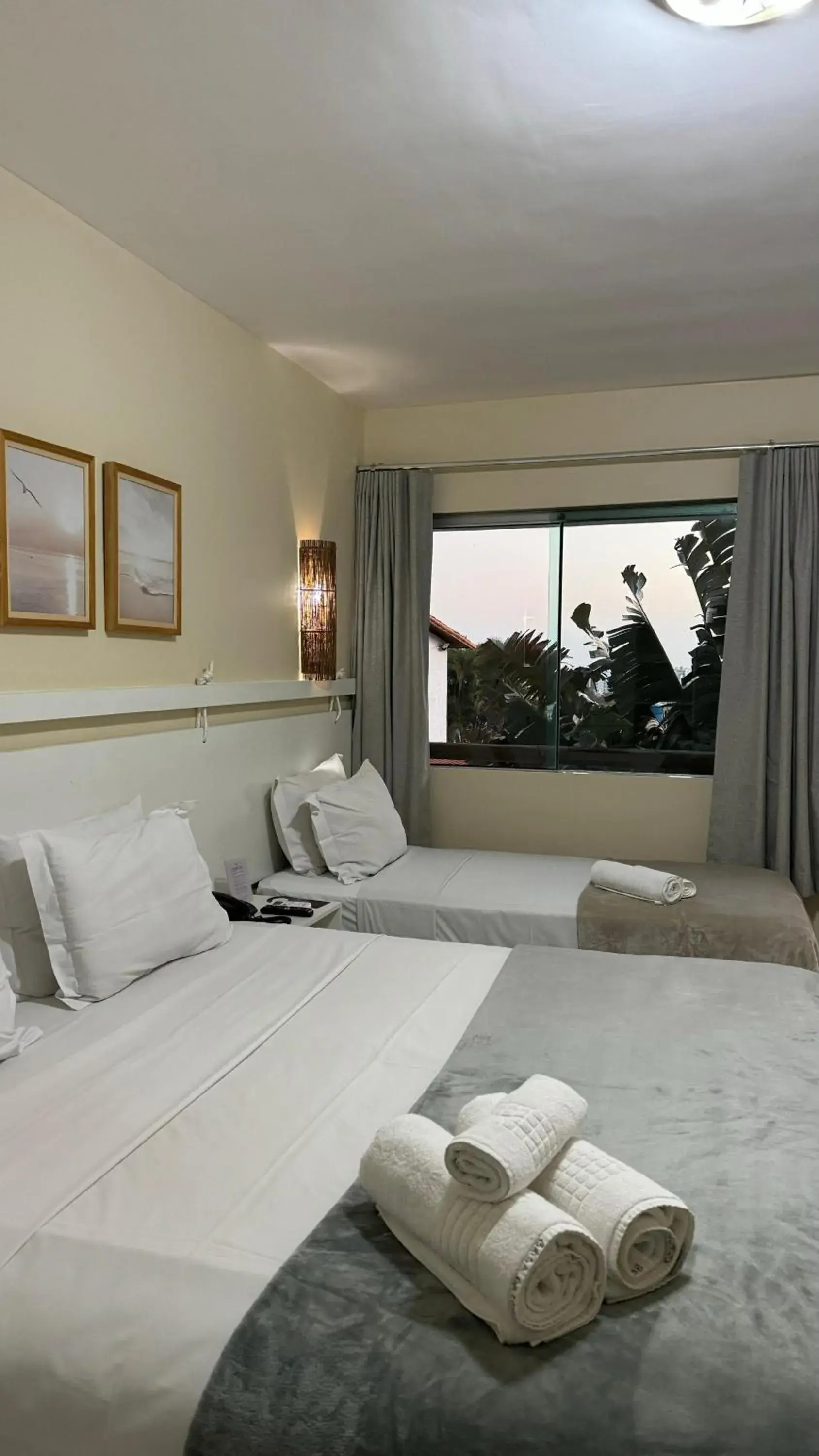 Superior Triple Room in Hotel Brisa da Costa Superior Triple Room in Hotel Brisa da Costa