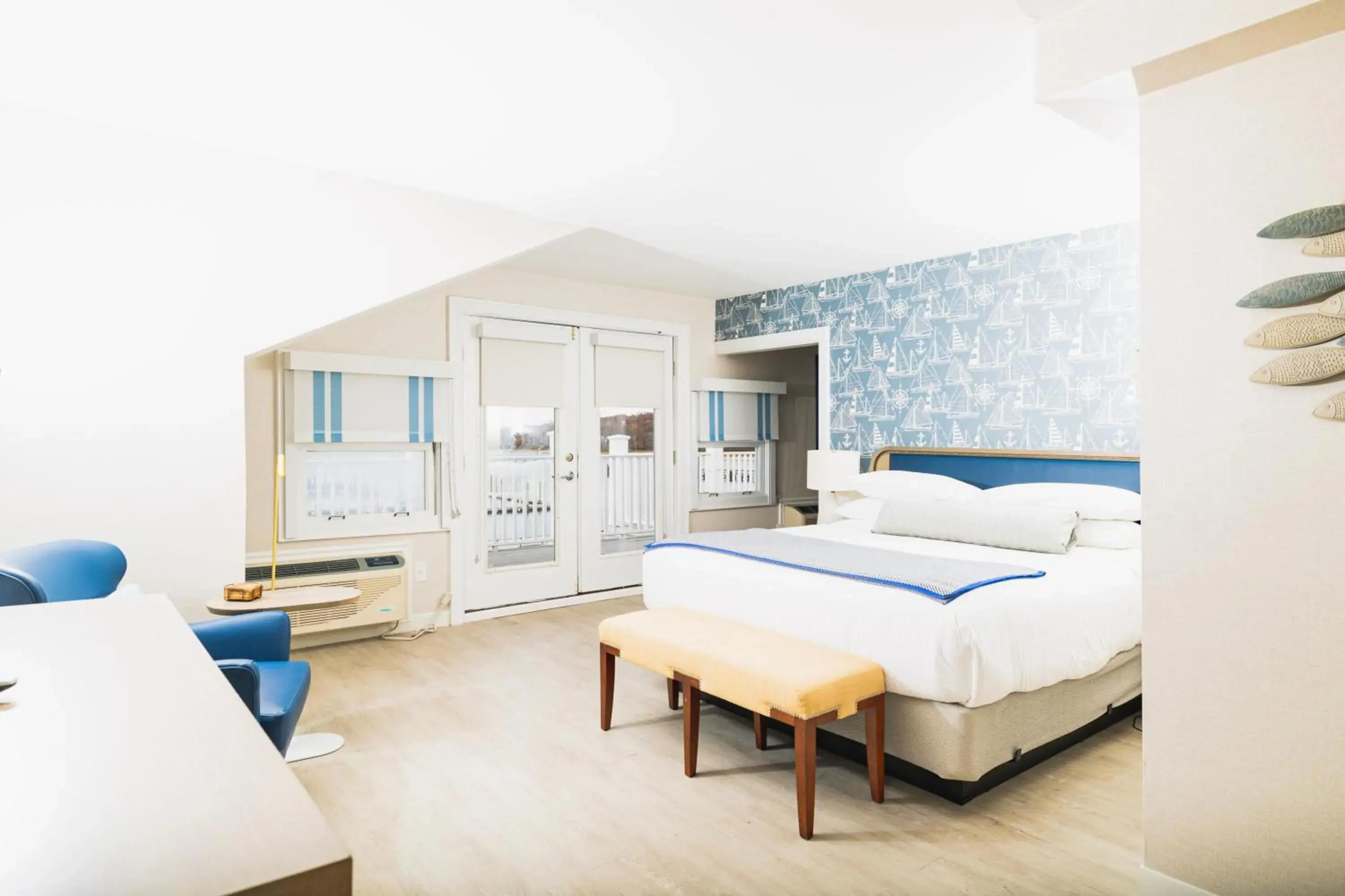 King Suite with Ocean View in Danfords Hotel & Marina King Suite with Ocean View in Danfords Hotel & Marina