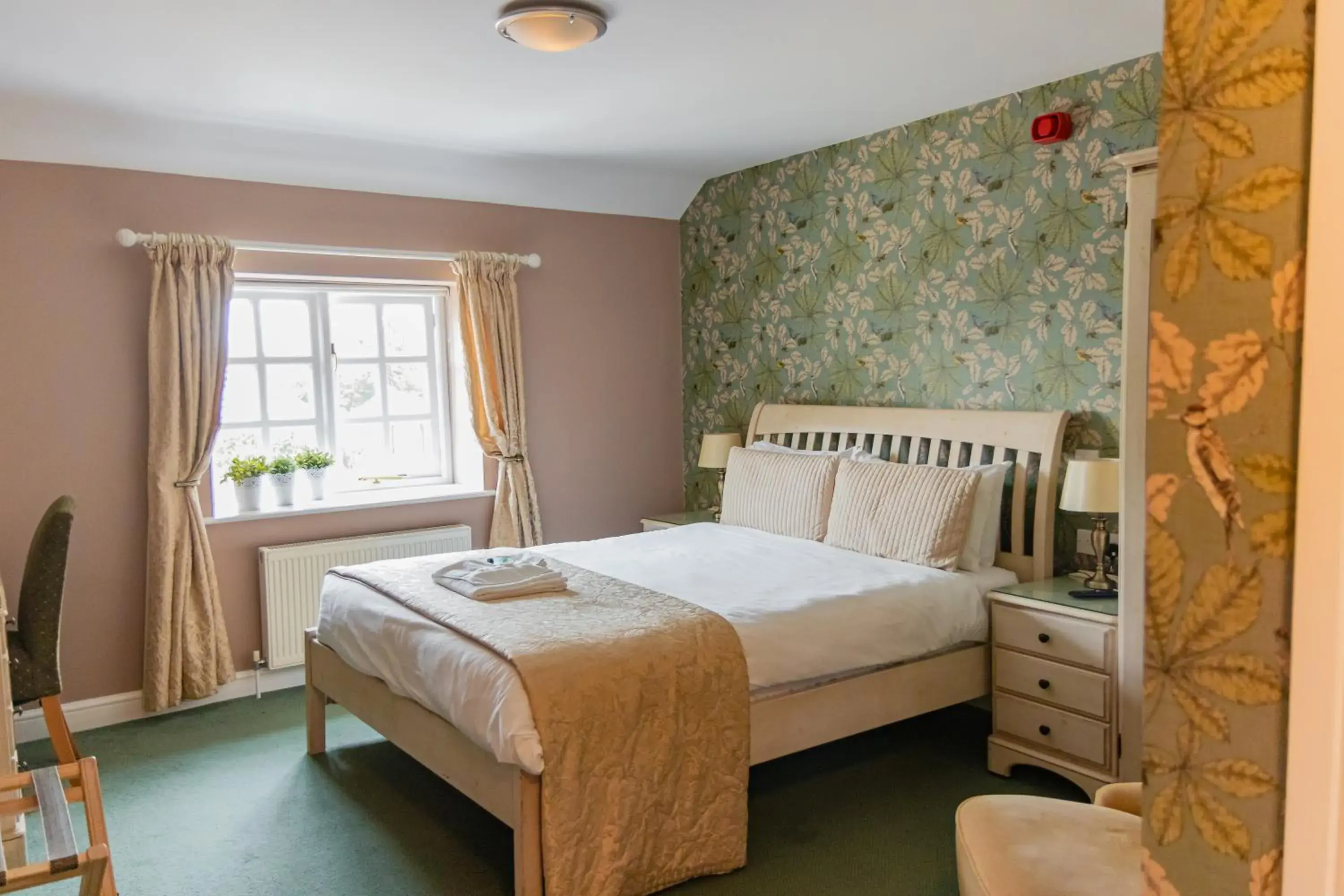 King Room in Northover Manor Hotel King Room in Northover Manor Hotel