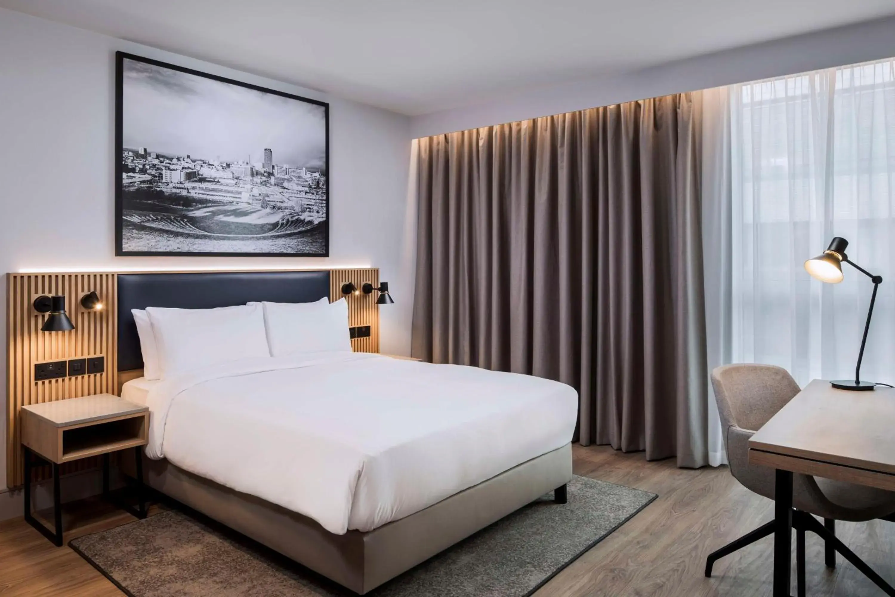 Standard Room in Radisson Blu Hotel, Sheffield Standard Room in Radisson Blu Hotel, Sheffield