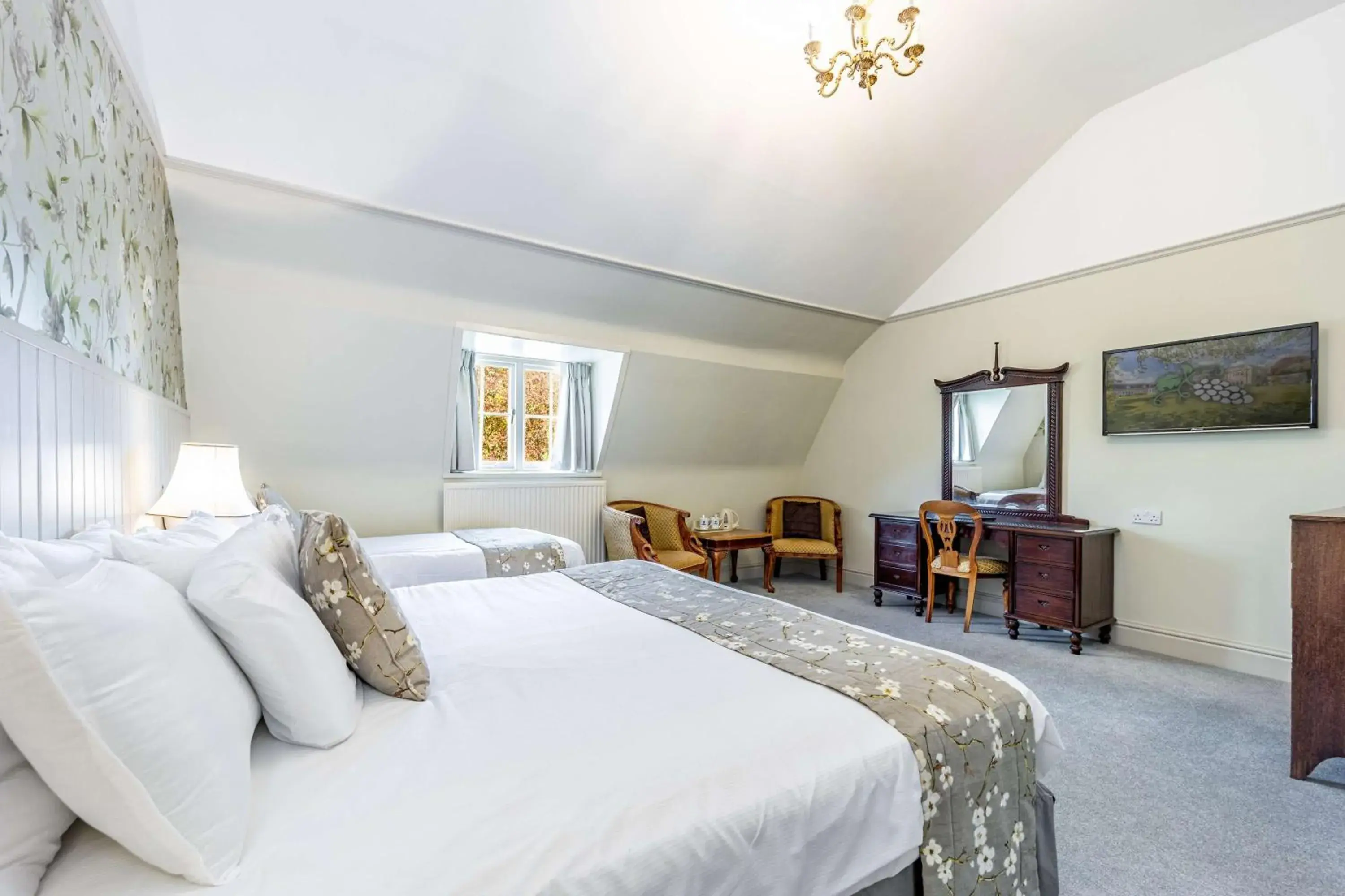 Family Room with One Double and One Single Bed in Leigh Park Country House Hotel & Vineyard, BW Signature Collection Family Room with One Double and One Single Bed in Leigh Park Country House Hotel & Vineyard, BW Signature Collection