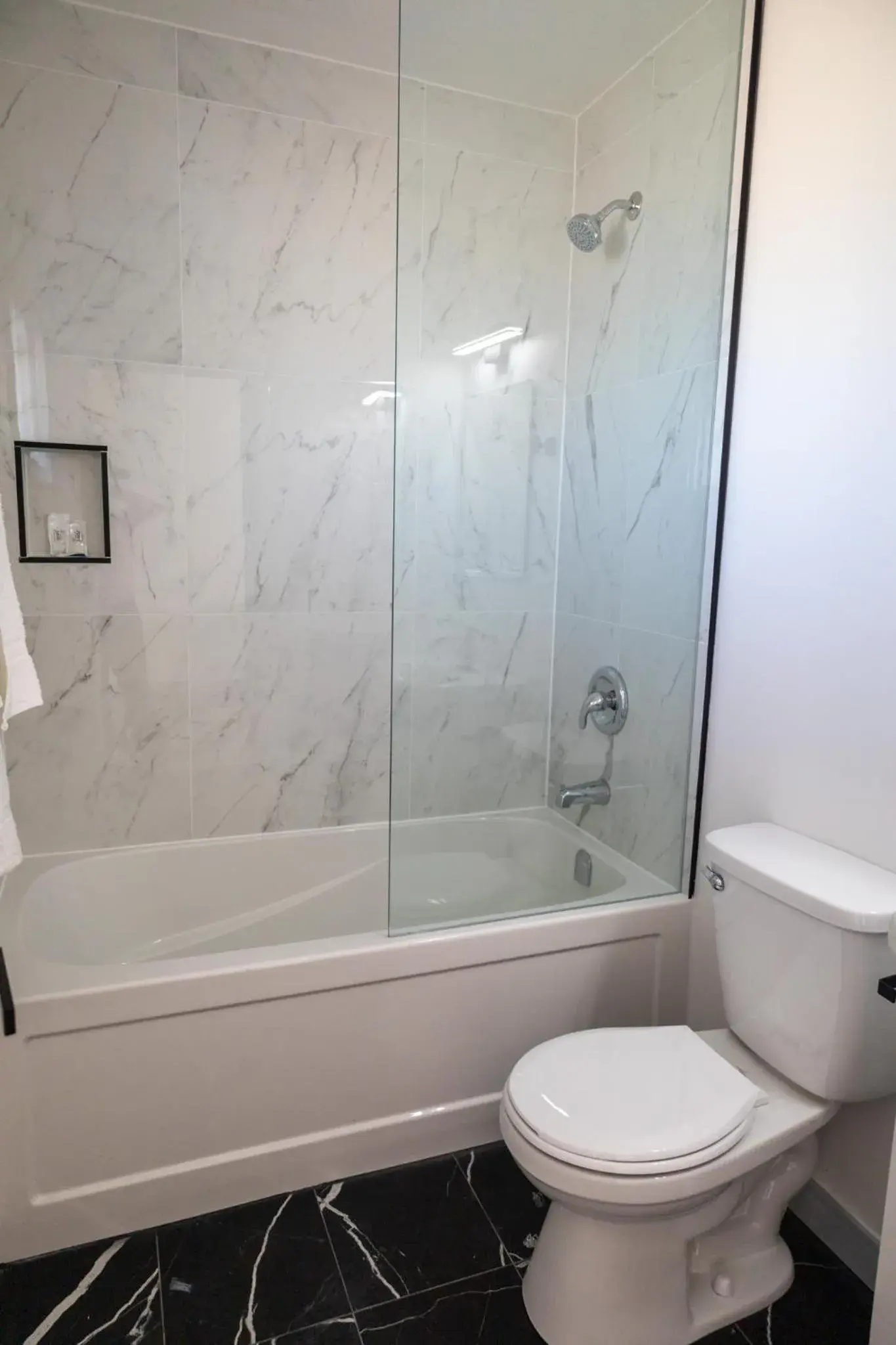 Queen Suite in SHORE VISTA LODGE Queen Suite in SHORE VISTA LODGE