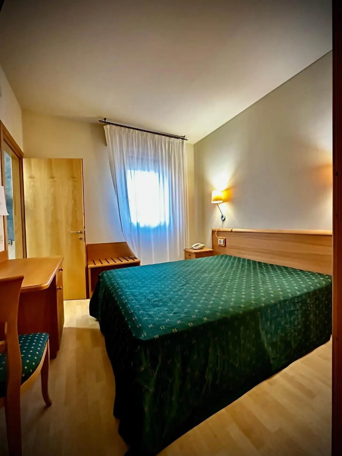 Double Room in Hotel Ponte Molo Double Room in Hotel Ponte Molo