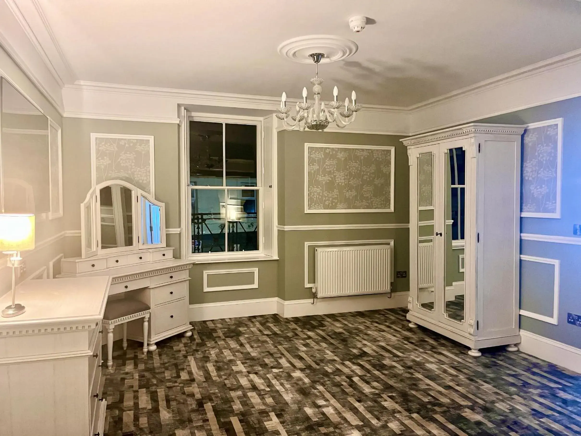 Superior King Suite in Kings Arms Hotel Superior King Suite in Kings Arms Hotel