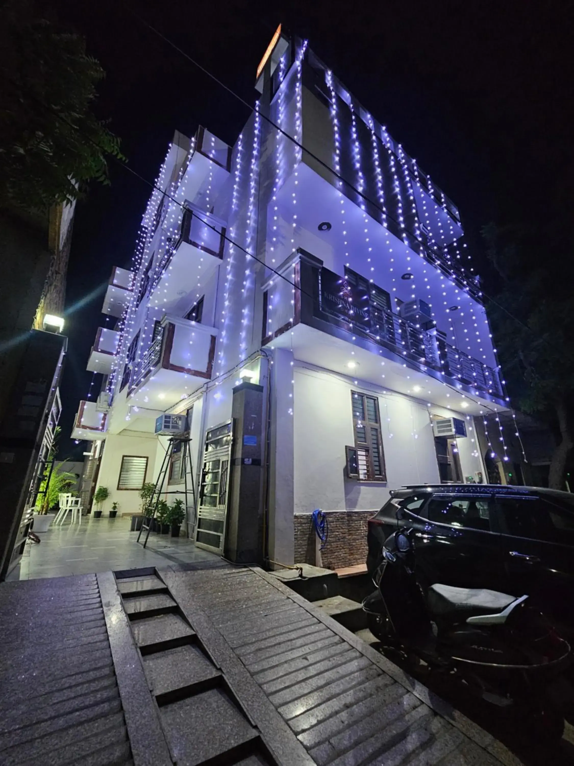 Shri Krishna Divine Dham Shri Krishna Divine Dham