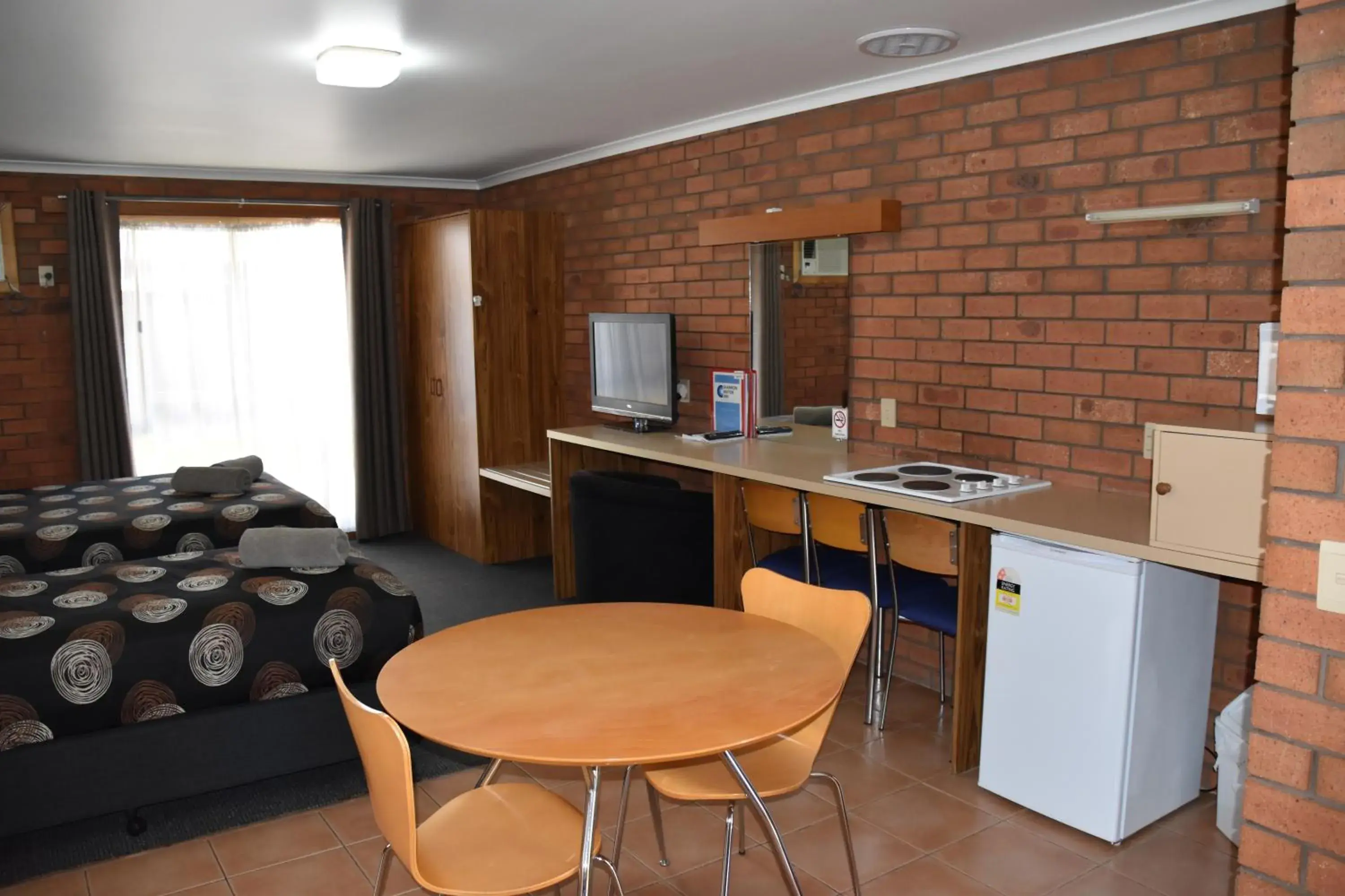 Family Room in Shannon Motor Inn Family Room in Shannon Motor Inn