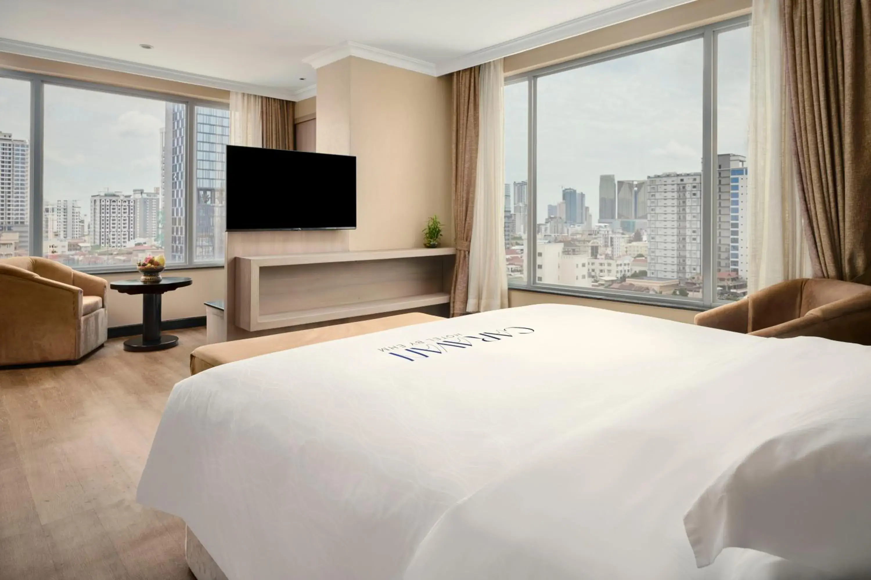 Deluxe King Room in Caravan Hotel by EHM Deluxe King Room in Caravan Hotel by EHM